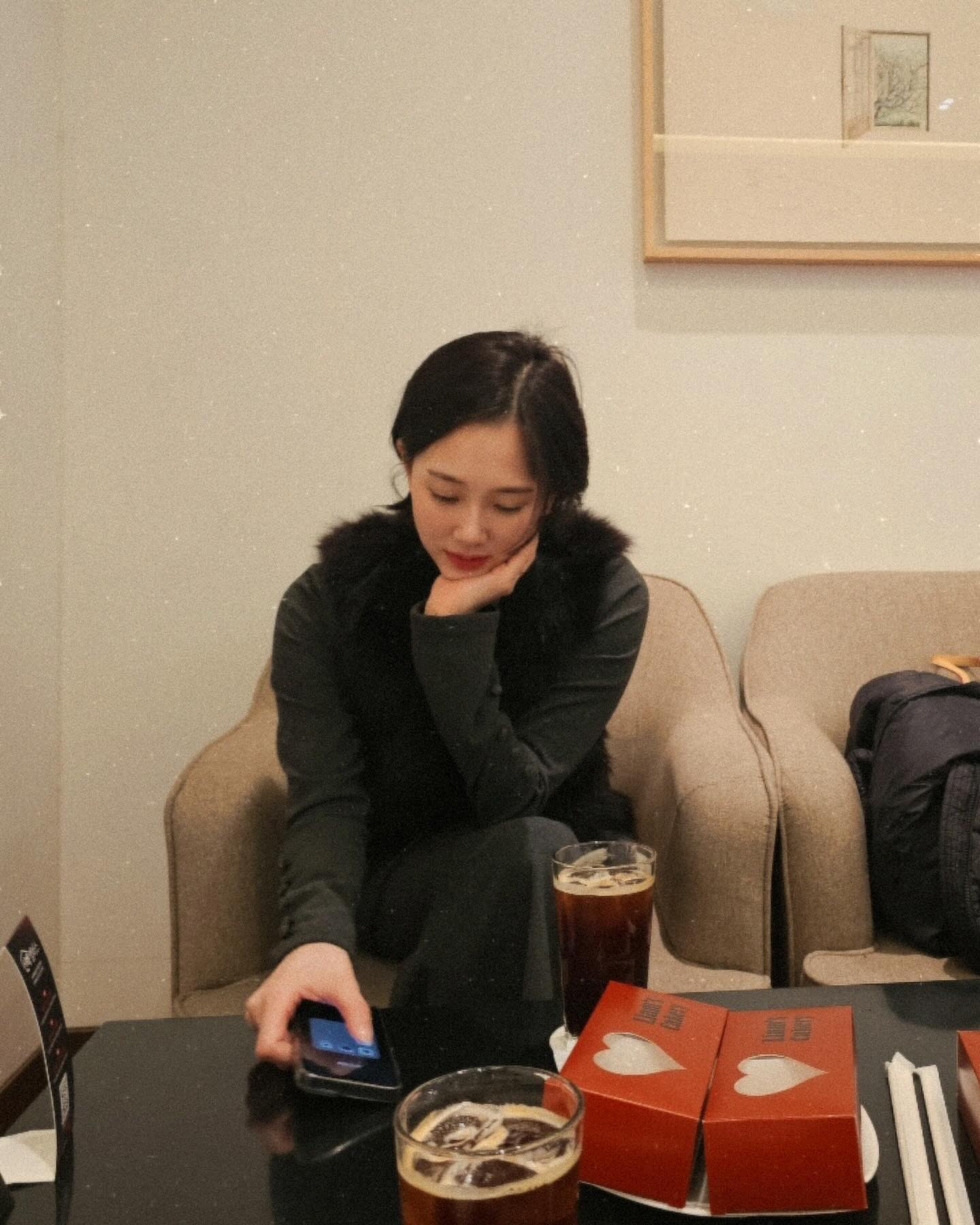 둘 다 감기걸린 근황 ☺️

#언제나아 
#엄마딸