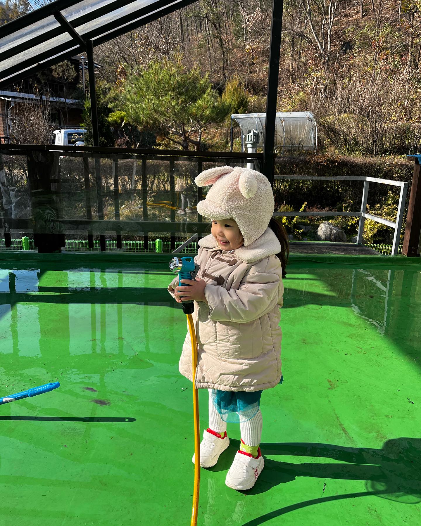 너에게 좋은 추억이 하나 더 생겼길..!
날씨 풀리자마자 
바로 옥상에서 텐트치고 
캠핑각만든다..!!!!!!!