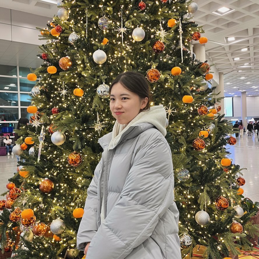 _
제주는 크리스마스 트리도 귤트리구나 🍊
무지무지 귀욥따,,,🎄

안히 그나저나 올해따라 왜래 크리스마스가 설레이냔 마리야 🐾

#귤_제주 ✈️