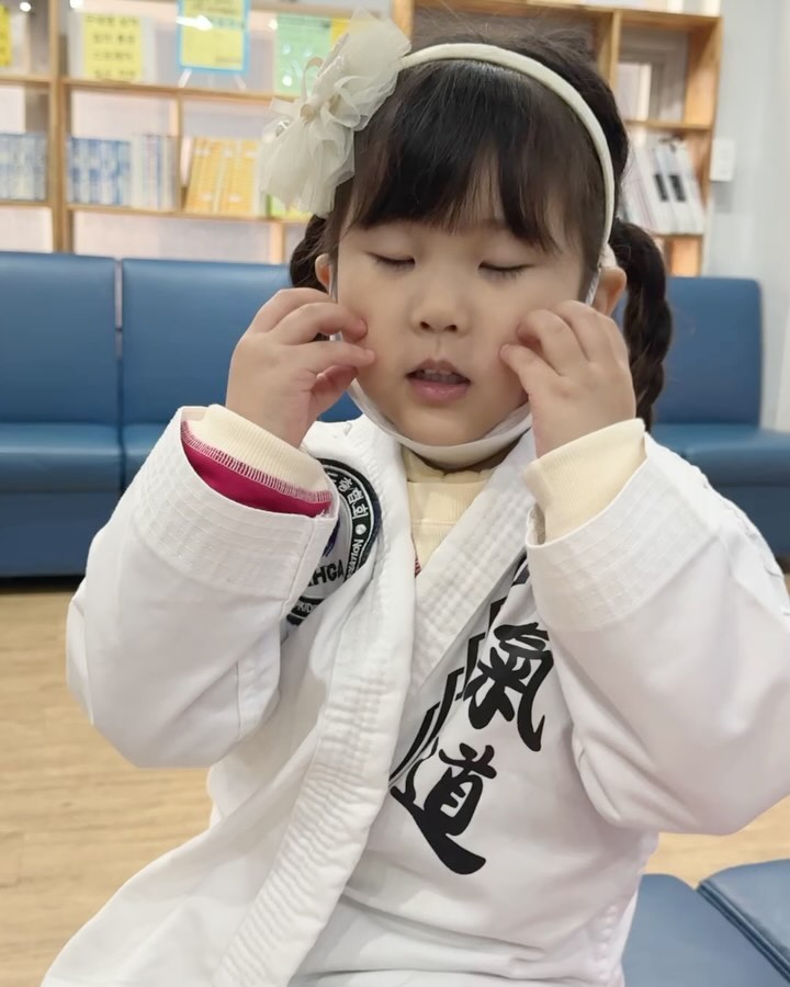입 삐죽 누구한테 배운건데 ㅋㅋㅋㅋㅋ