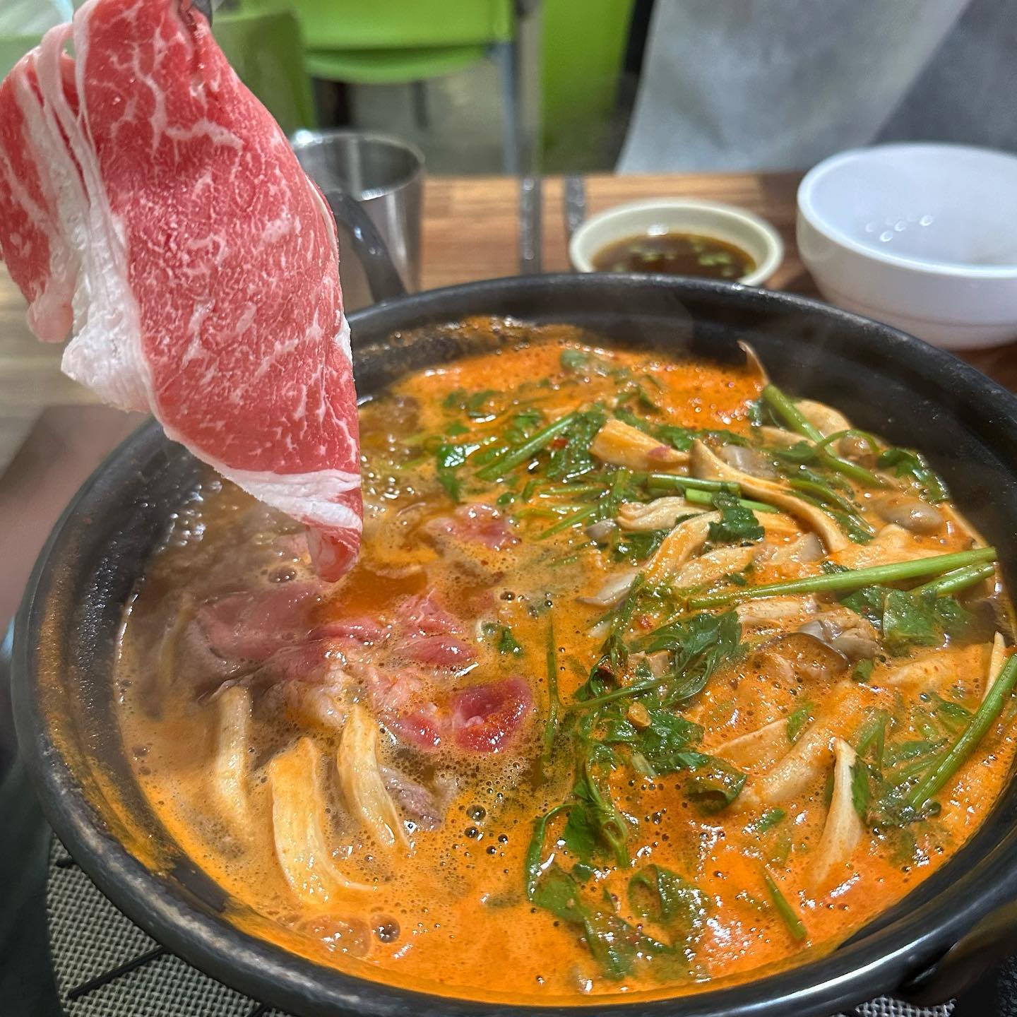#등촌칼국수#등촌#등촌샤브칼국수

맛도리 등촌 먹구 와쏘요
두번째 업로드 하는 곳은 처음🤤