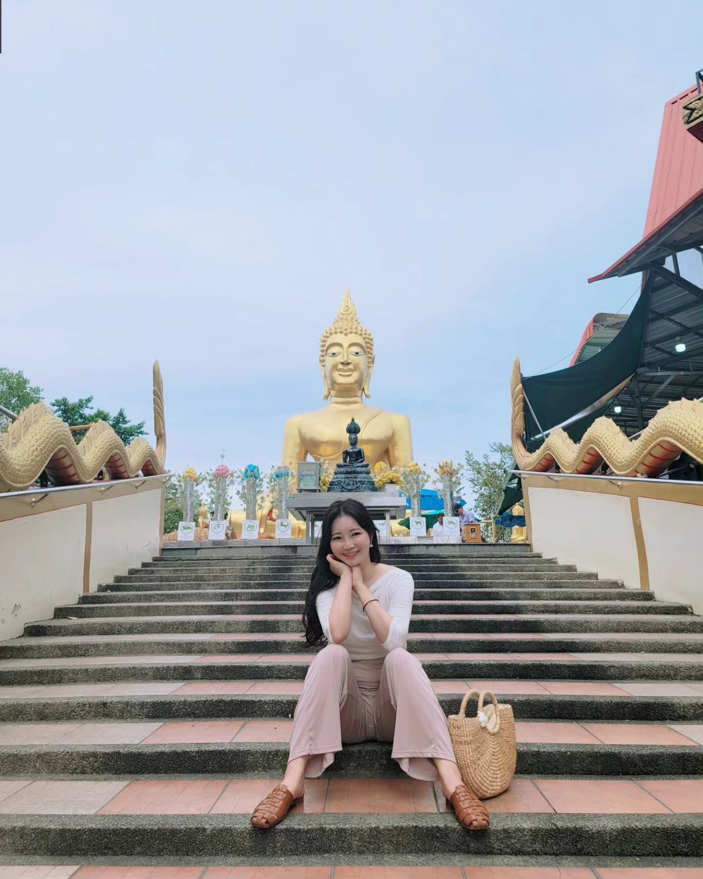 ⠀⠀⠀⠀⠀⠀⠀⠀⠀⠀⠀⠀⠀⠀⠀⠀
불교의 영향이 큰 태국에 왔으니 불상은 필수!!
물 위에 띄운 소원이 꼭 이루어지길 바라며🙏
⠀⠀⠀⠀⠀⠀⠀⠀⠀⠀⠀⠀⠀⠀⠀⠀