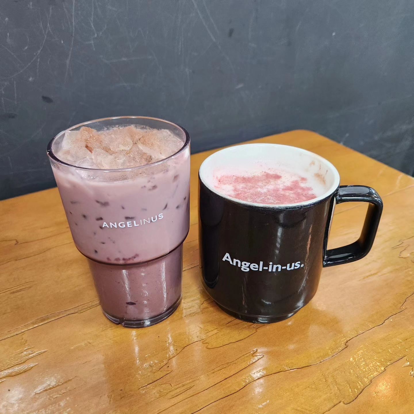 #협찬 

엔제리너스 신메뉴 마셔봤써니❣️

귀여운 보노보노랑 콜라보한 맛있는 음료들☕️ 
굿즈도 있어서 1석 2조~~

저는 그중에서 포로리 레드빈 라떼가 고소하면서 달달해서 최애🥰

맛있게 잘 먹었습니다 ❣️ 

리그램 이벤트 참여 링크도 있어요!! : https://www.instagram.com/reel/C_jgXnPRzEl/?utm_source=ig_web_copy_link&igsh=MzRlODBiNWFlZA==
#엔제리너스 #엔제리너스보노보노 #엔제리너스콜라보 #엔제리너스신제품 #커피메뉴추천 #카페추천 #엔제리너스메뉴 #커피 #아이스커피 #보노보노민트초코라떼 #포로리레드빈라떼 #너부리고구마초코라떼