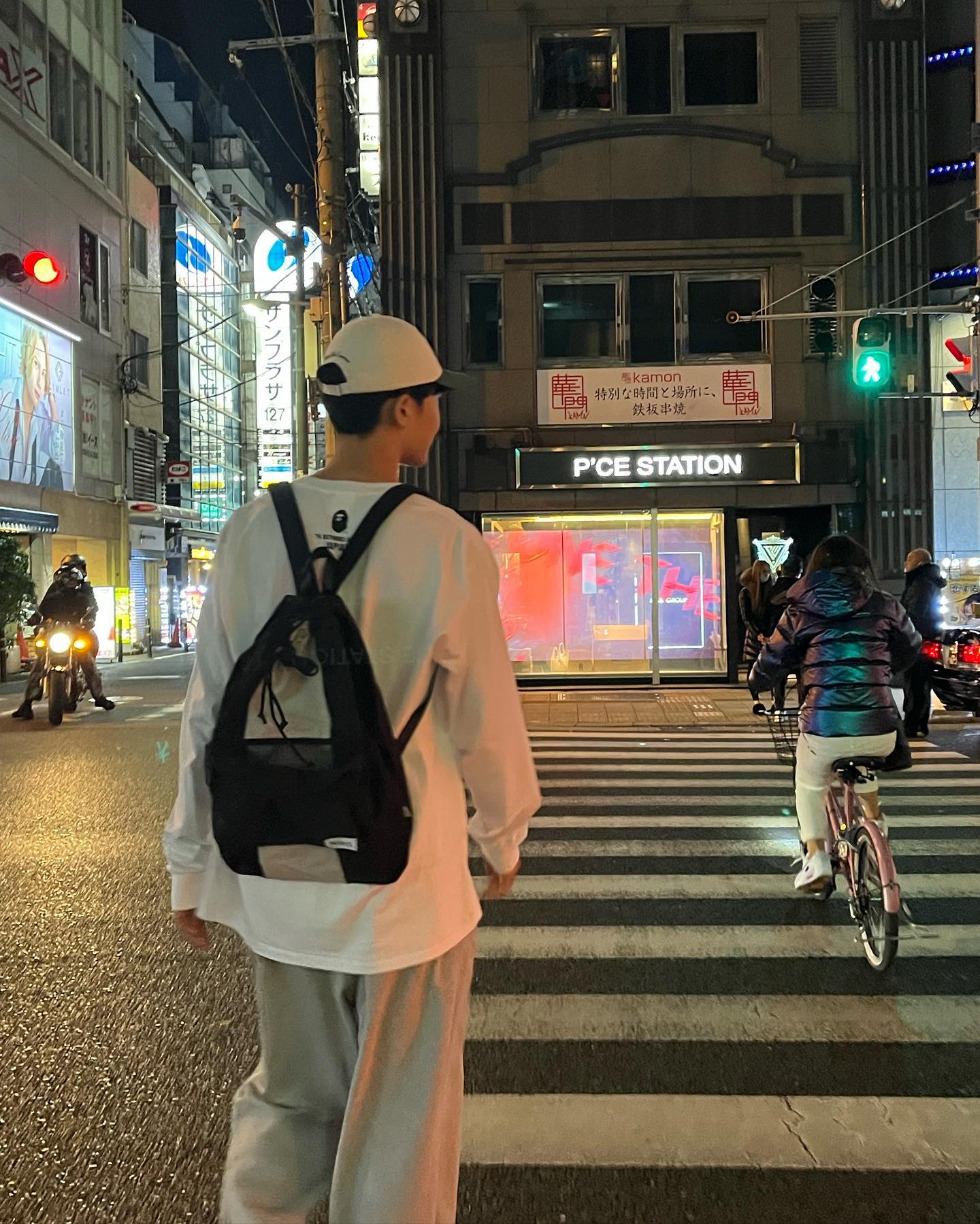 Osaka🍙

kybject.kr #kybjt.kr
#04 #05 #06 #07 #ootd
#키브젝트 #daily