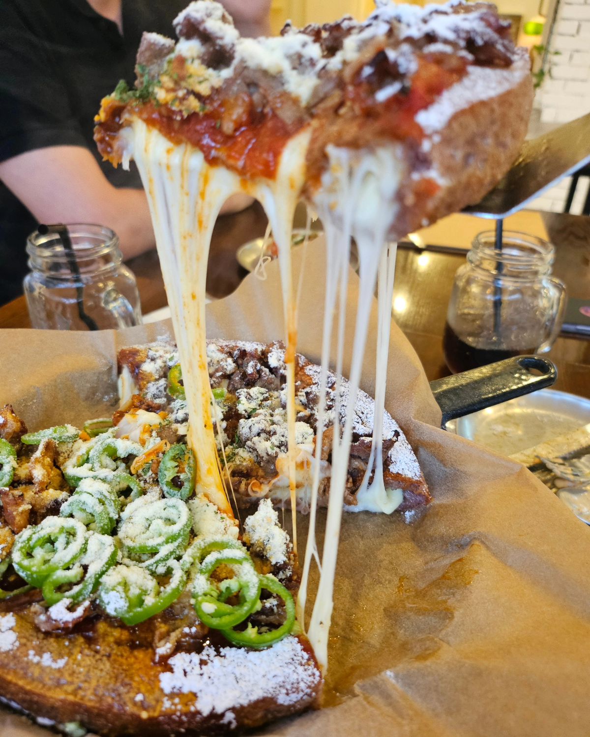 치즈는 사랑🤤

#시카고피자#제임스시카고피자🍕