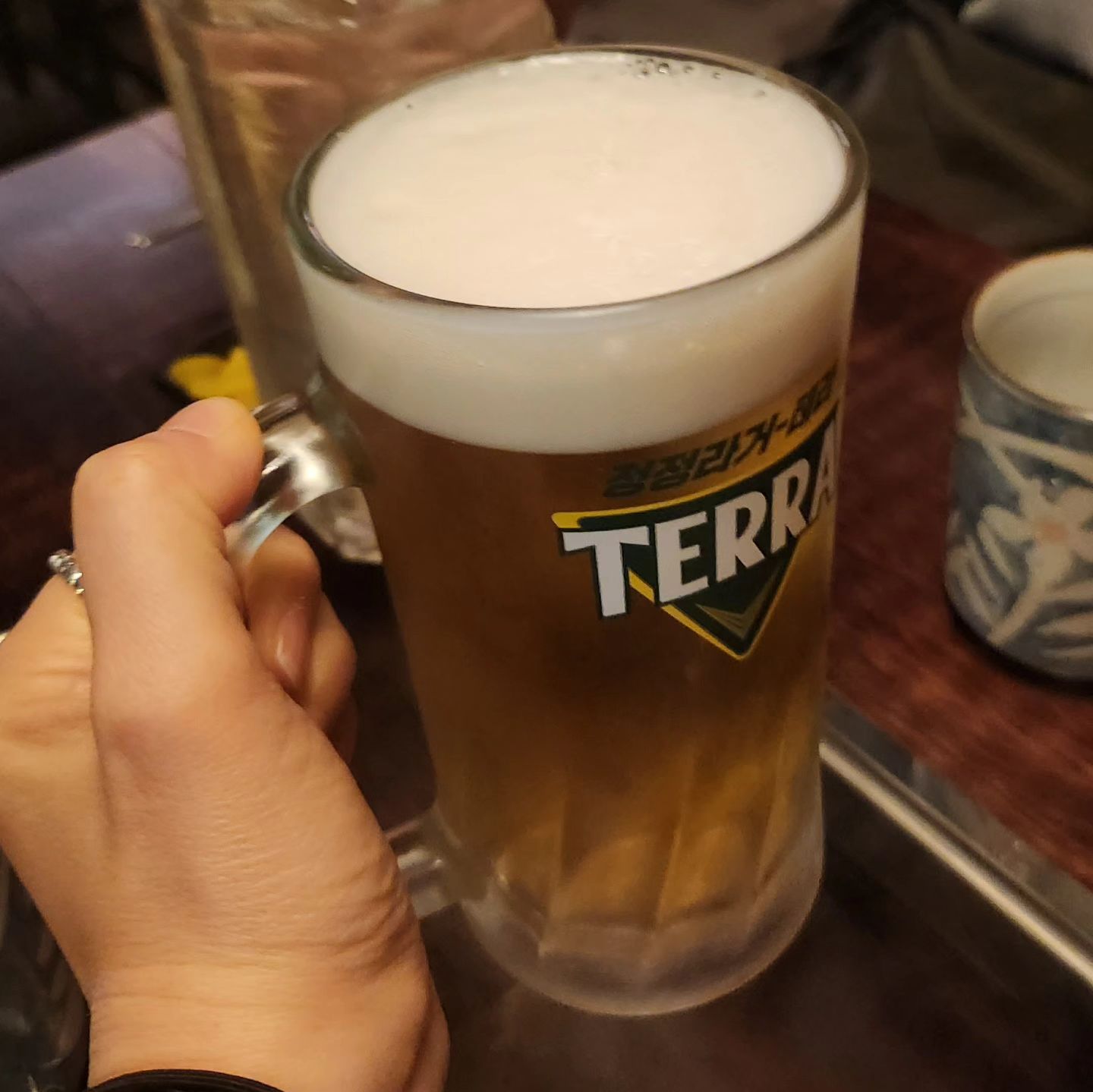 재미있고 즐거운 시간
시원하고 맛있는 😋 

#철길부산집 #오뎅바 #심야식당 #즐거운시간 #하이볼맛집