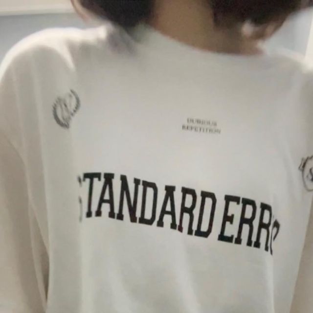 김연화 on Instagram: "#광고 @standarderror_official 🏷️ 스탠다드에러 IRT153 [컴팩트얀] 엔자임 워싱 올드스쿨 스탠다드에러 칼리지 클럽 반팔티  착용제품: 화이트 / M size 면 100% 고품질 원단을 이