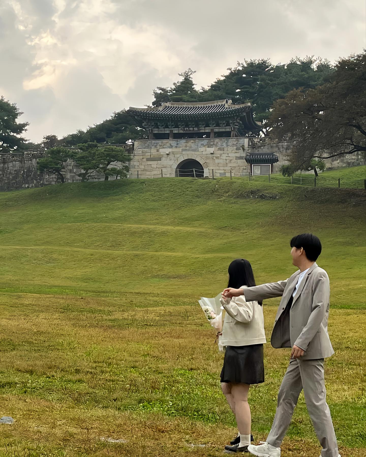 배아프도록 웃었던 청주 여행🎂
축하해주셔서 고맙듭니다🥳🫶🏻

#청주여행 #생일여행 #상당산성 #단풍나무석갈비 #오른카페 #리리크 #apm떡볶이 #쫄쫄호떡 #추정리메밀밭