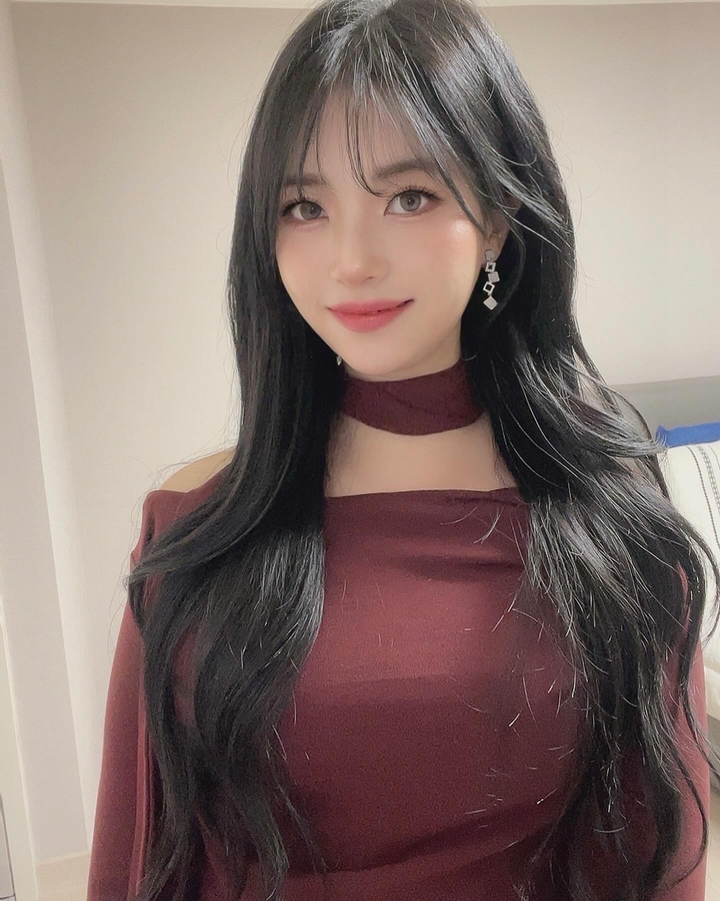 저번에 다녀온 피부과와 간만에 자른 머리 
갈 때마다 대만족하는 #라미체
. 
.
.
#닥터라미체#연예인피부과#잠실피부과#뷰티풀라인스트렝스패치#리프팅레이저