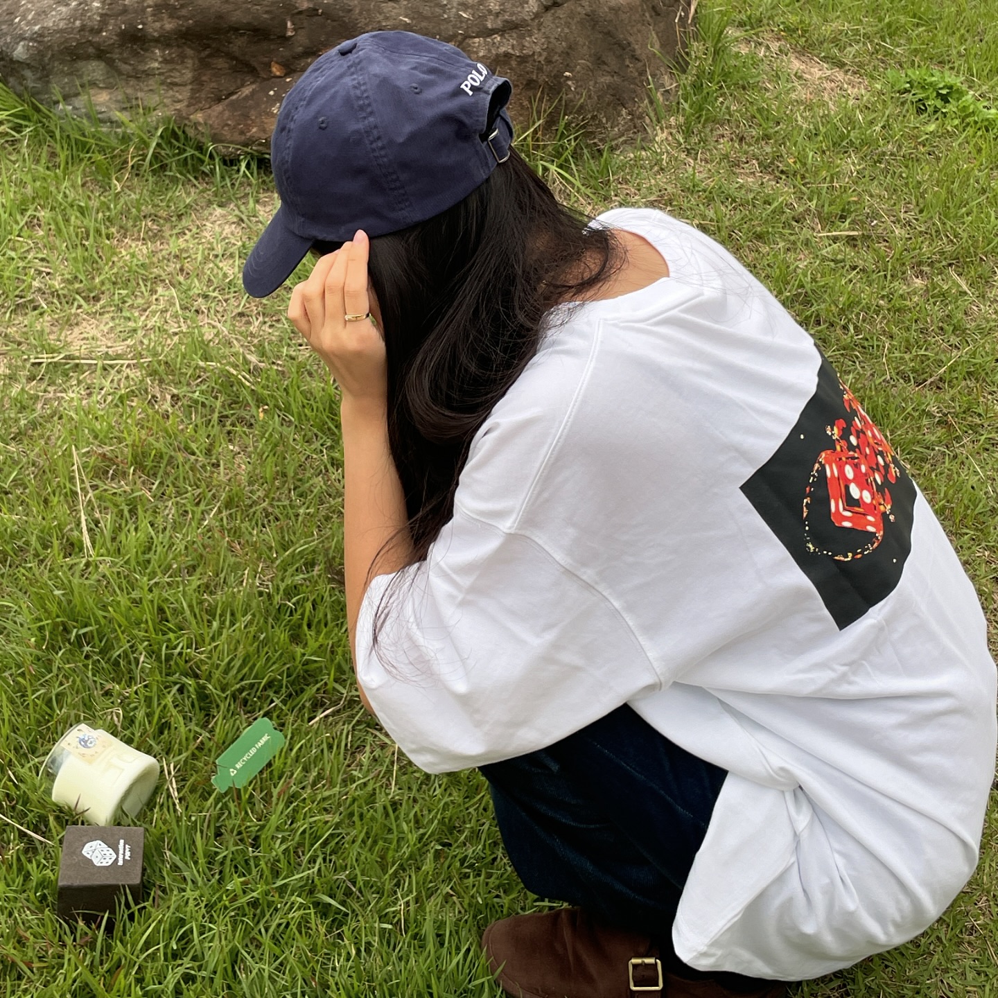 #협찬 mrbooo0605 

2024 미스터부우 환경캠페인✨

▶️ 폐플라스틱을 활용한 환경메시지 디자인 티셔츠👕
▶️국내에서 재활용 불가한 양주병을 가공해 제작한 양주병 캔들🪔 
▶️커피찌거기를 직접 수거 가공해 제작한 커피박 캔들☕️

새활용 제품들의 우수한 품질로 일상 생활에서 사용하기 좋답니다:)

#환경캠페인 #환경일상 #새활용 #업사이클 #미스터부우