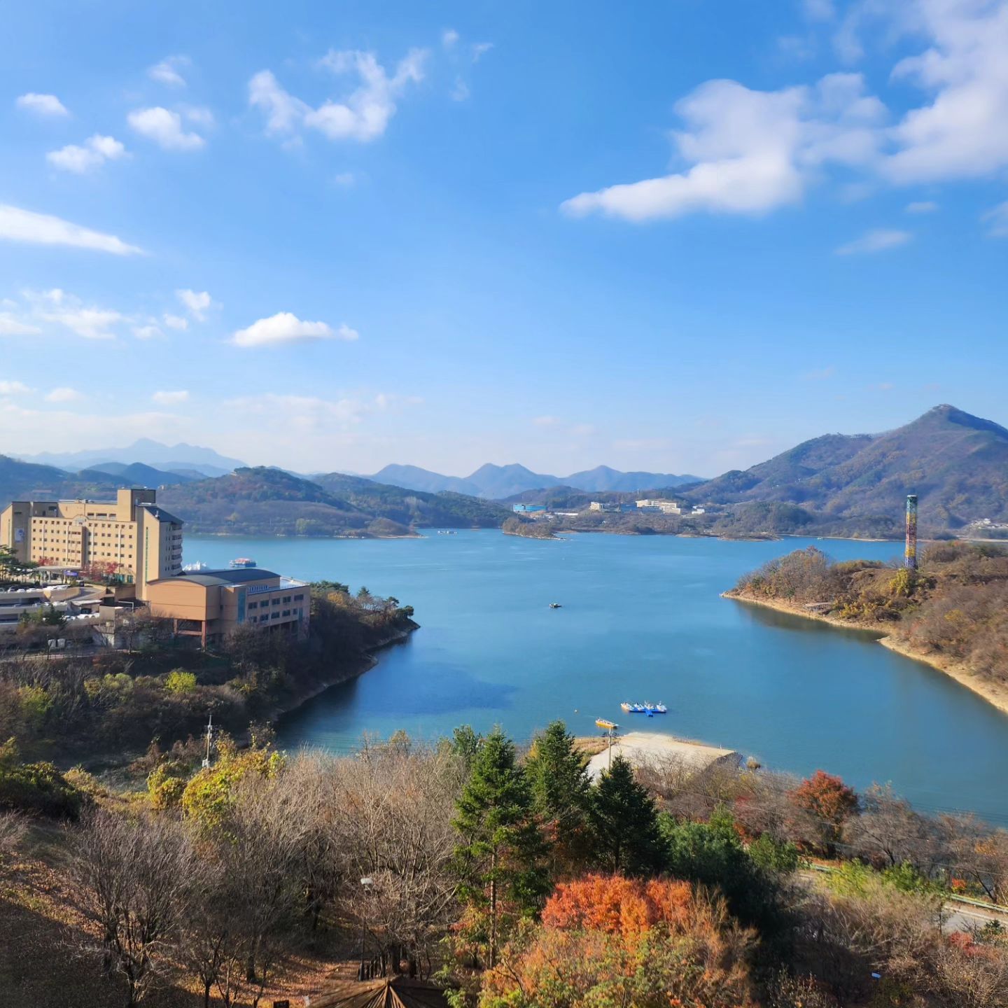 #오늘아님주의⚠️

11/11~12 충북제천
#산아래ㅡ#청풍문화재단지ㅡ#청풍리조트ㅡ
#청풍황금떡갈비ㅡ#의림지

#충북제천맛집
#늦가을🍁