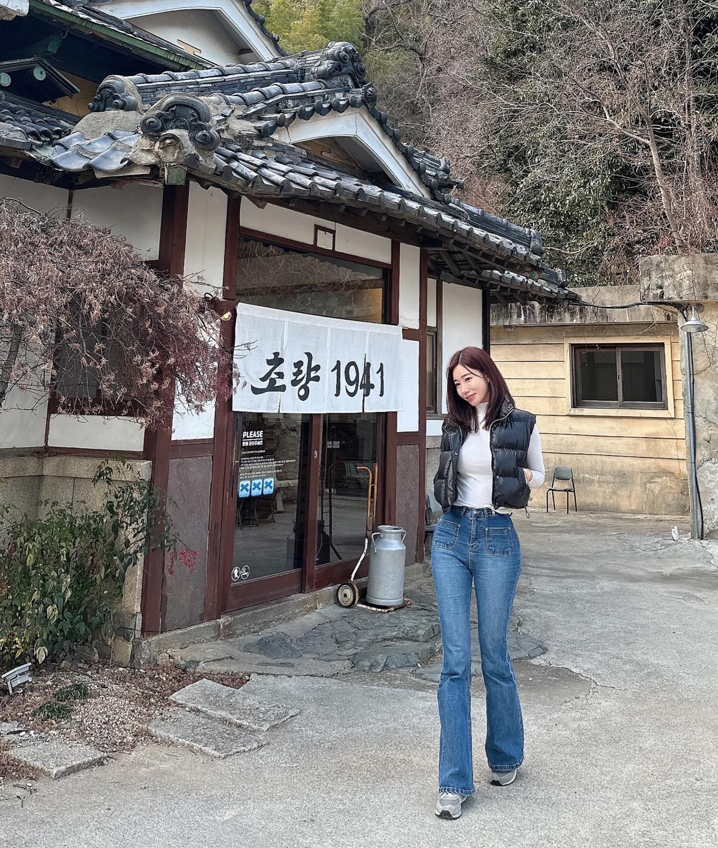 이우주옷 뺏어입은거 아님
성인용 조끼패딩 맞음