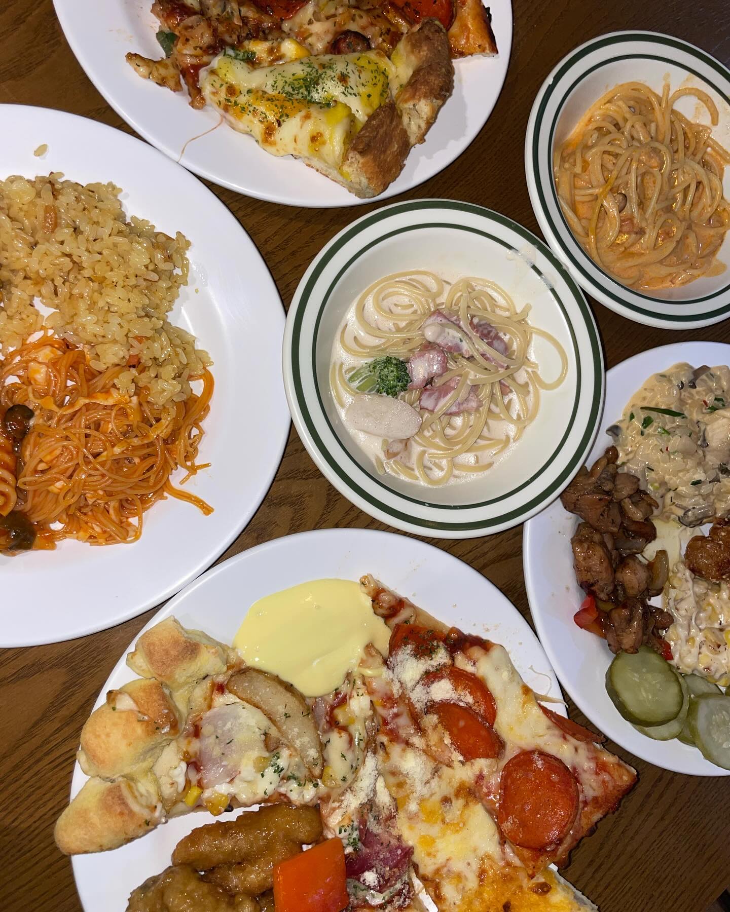 #협찬 피자몰울산점🍕
피자 좋아하시는 분들 제발 피자몰 가보세요🥹
이번 신메뉴들 말해뭐해 맛 보장되어있는 곳🤍
울산 성남점 피자몰로 모이세요🍓💗
-
#피자몰울산 #울산성남동맛집 #울산맛집 #피자뷔페 #샐러드바 #울산성남동맛집