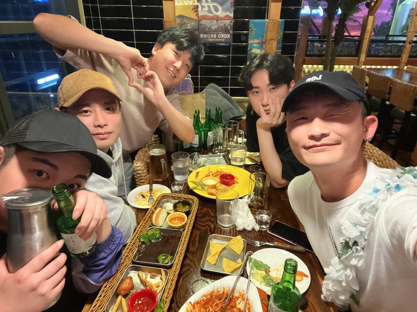 문화체육관광 종사자 모임 ♥️
#댄서 #소설가 #화가 #랩퍼 #트레이너