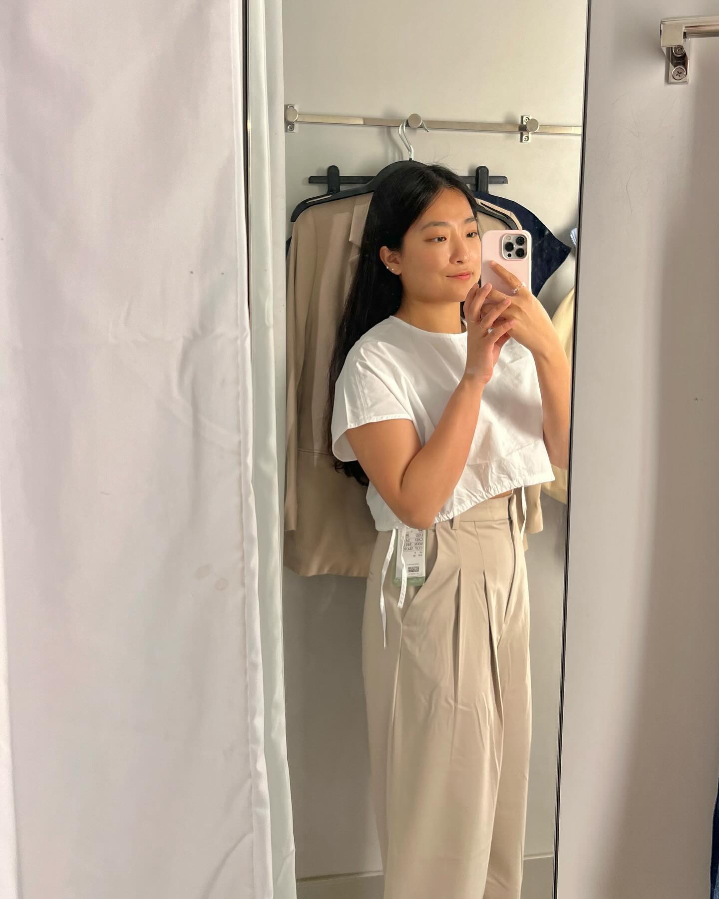 피팅은 피곤해🙂‍↔️
-
-
-
-
-
-
#model#fashionblogger#casualstyle#suit#suits#mirror#mirrorselfie#camera#beautytips#beautybloggers#soho#newyork#newyorkcity#newyorklife#influencer#모델#피팅모델#촬영#거울셀카#뉴욕#소호#직장인#직장인스타그램#직장인룩#20#30#여행#뷰티#뷰티모델#인플루언서
