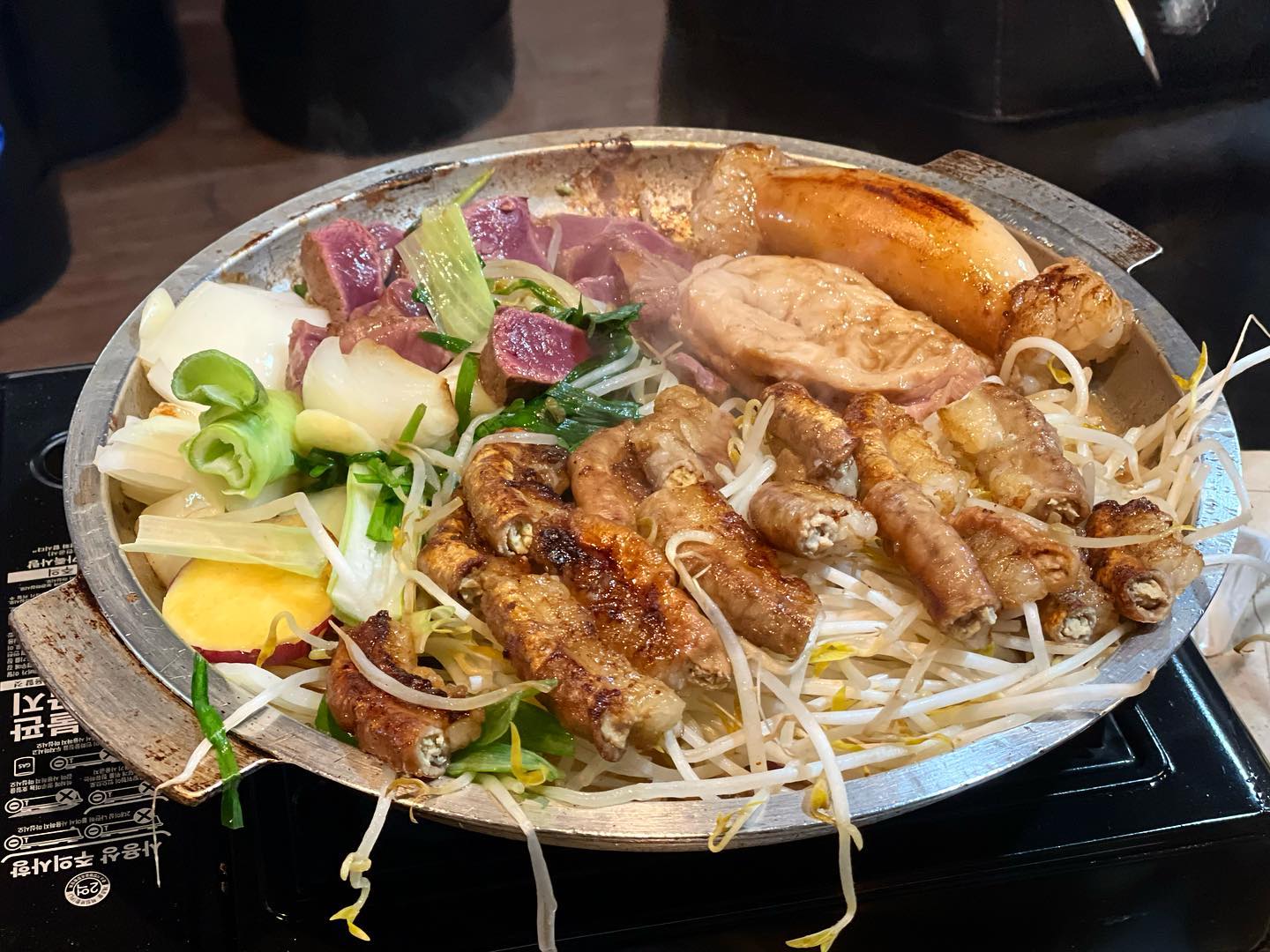 너무 맛있는 #낭만한우곱창 
또 가고 싶은데 
갈수있을라나 모르것네..
.
곱은 꽉차고 염통은 부들부들
볶음밥은 그냥 미쳤음
#블랙리스트등극#천안맛집#천안낭만한우곱창#천안곱창맛집#천안데이트#천안곱창#곱창맛집