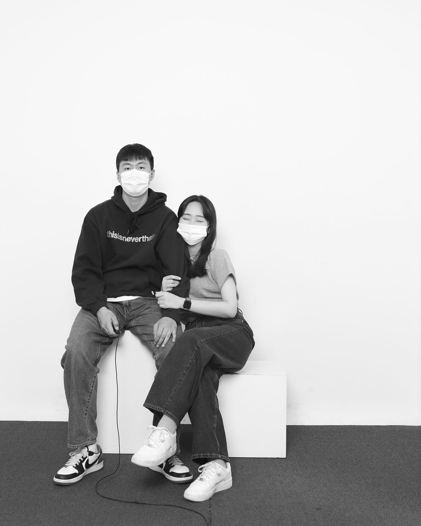 눈 감고 찍은 사진〰🖤