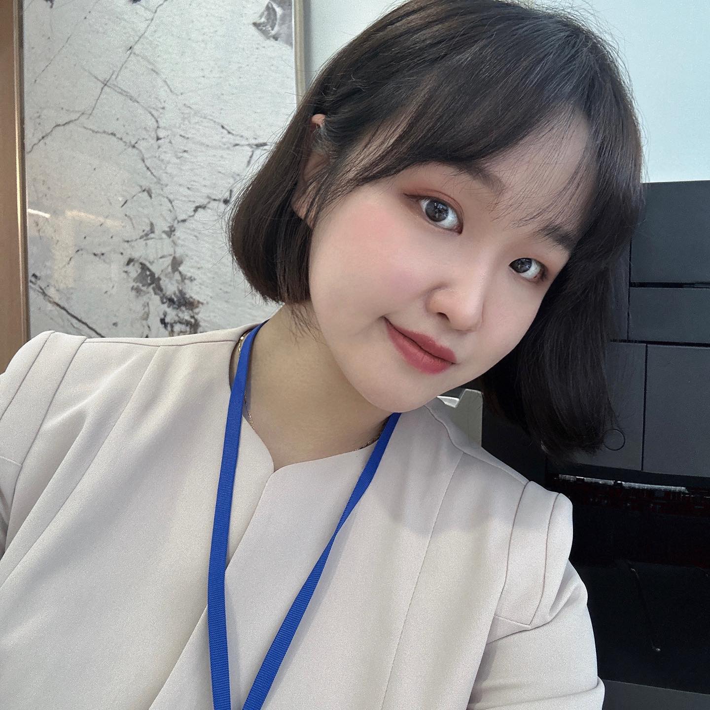 일요일에도 출근하는 사람 나야 나
내 동료 복사기를 소개하지🥴
-
-
-
#좋아요반사 #좋아요테러 #첫줄반사 #좋테 #첫줄반사 #좋반 #좋반테러 #맞팔 #맞팔해요 #선팔하면맞팔 #맞팔환영 #선팔맞팔 #follow4like #followforfollowback #likeforlikes #f4f #l4l #l4likes #f4follow #ffff