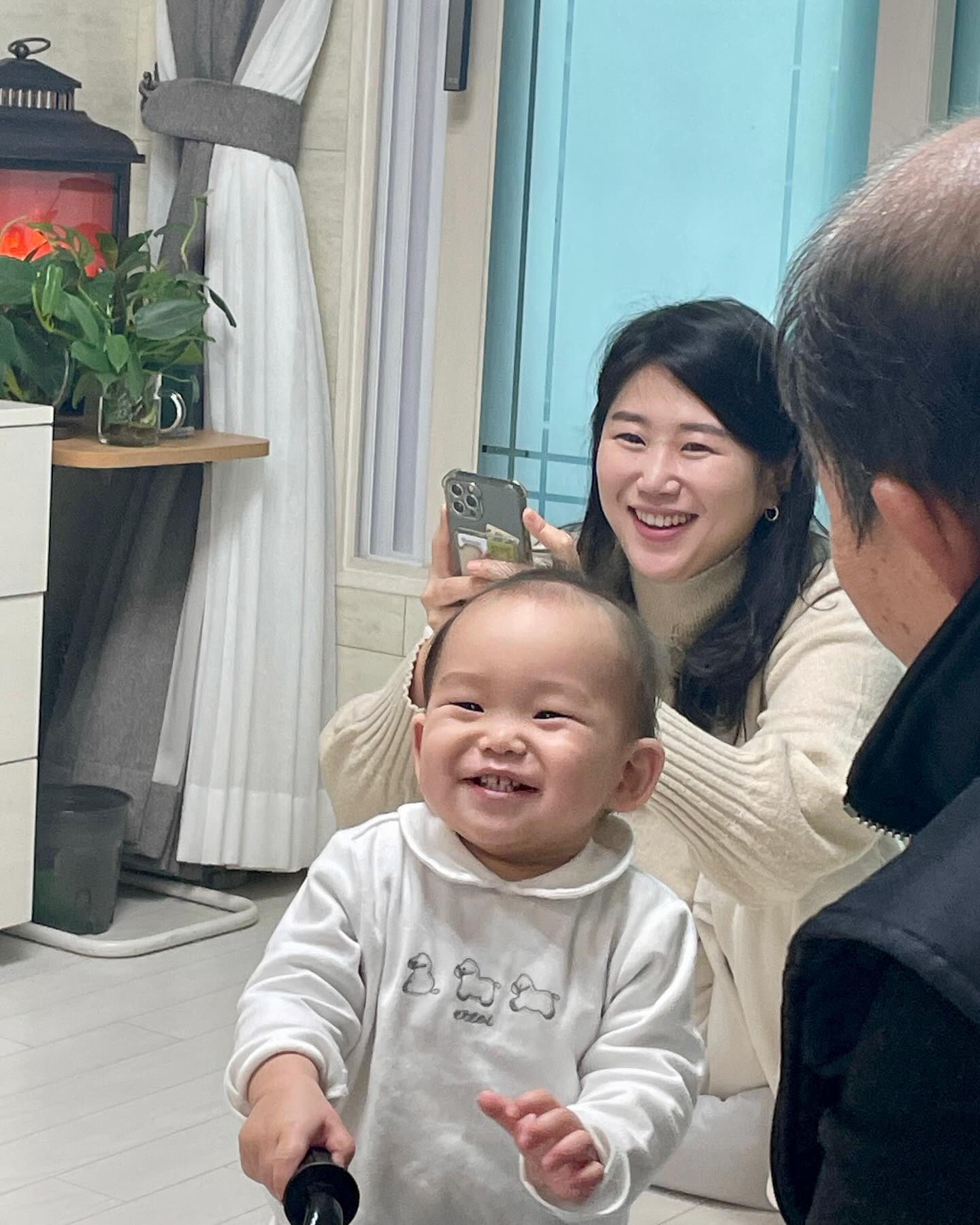 이가 8개나 난 지호 ㅋㅋㅋㅋ 웃기고 귀여움ㅋㅋㅋㅋ꺄륵👶🏻