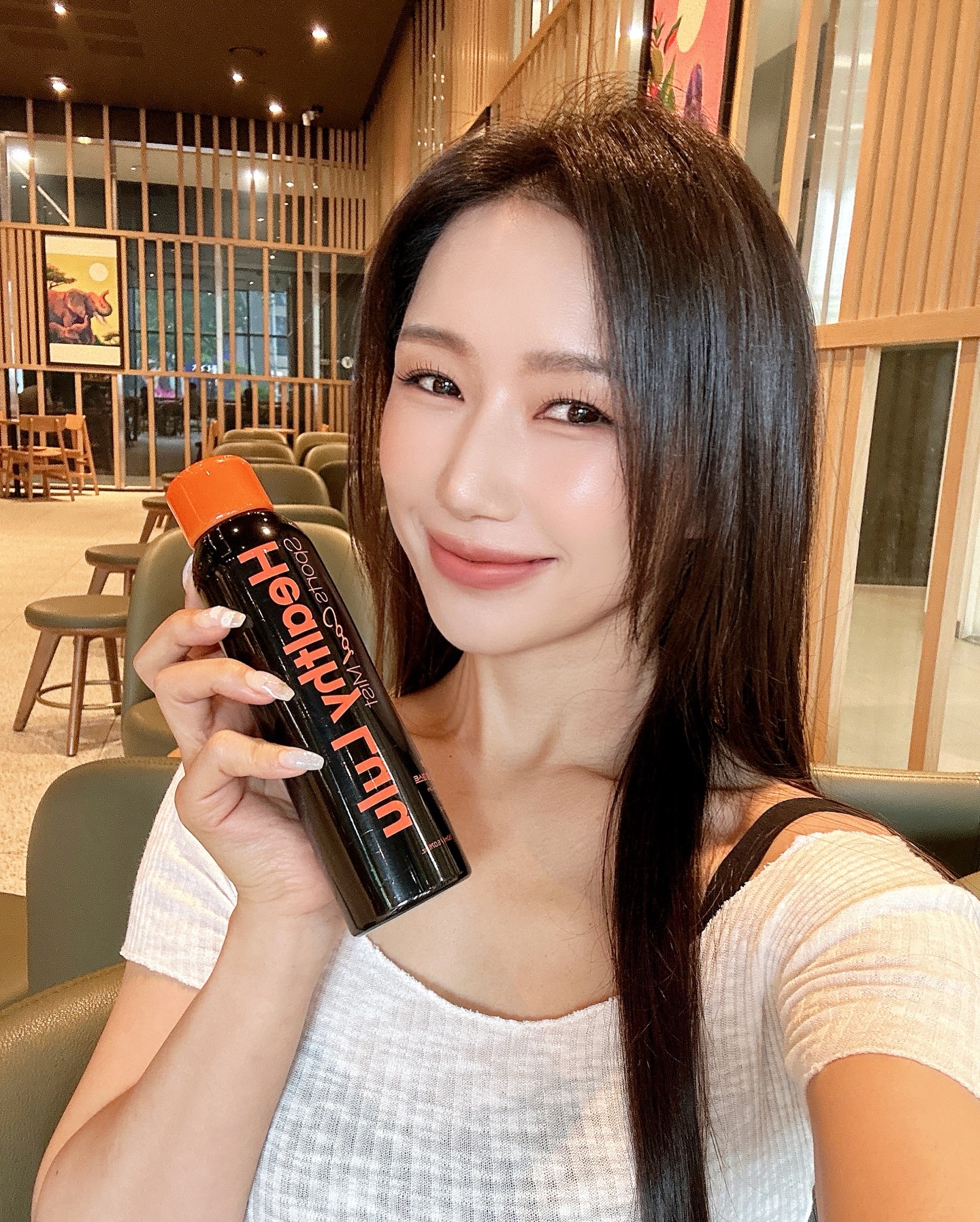 #협찬 #우리의스포츠는지속된다
.
무더운 여름,
운동을 좋아하는 모든분들!
헬씨룰루 스포츠 쿨미스트로
시원하게 운동해요!
카카오톡 선물하기에도 입점되어 있으니,
운동좋아하는 남친, 여친, 친구에게
시원함을 선물하세요!
.
자일리톨과 멘통성분함유로
극강의 쿨링감을
무려 30분이나 느낄 수 있답니다!!!
흔들지 않아도
고르게 분사되는 안개미스트!
너무 편하고 시원해요 ㅠㅠ
.
.
.
#헬씨룰루 #HELTHYLULU #쿨미스트
#스포츠쿨미스트 #카카오선물하기
#헬스 #쿨링미스트