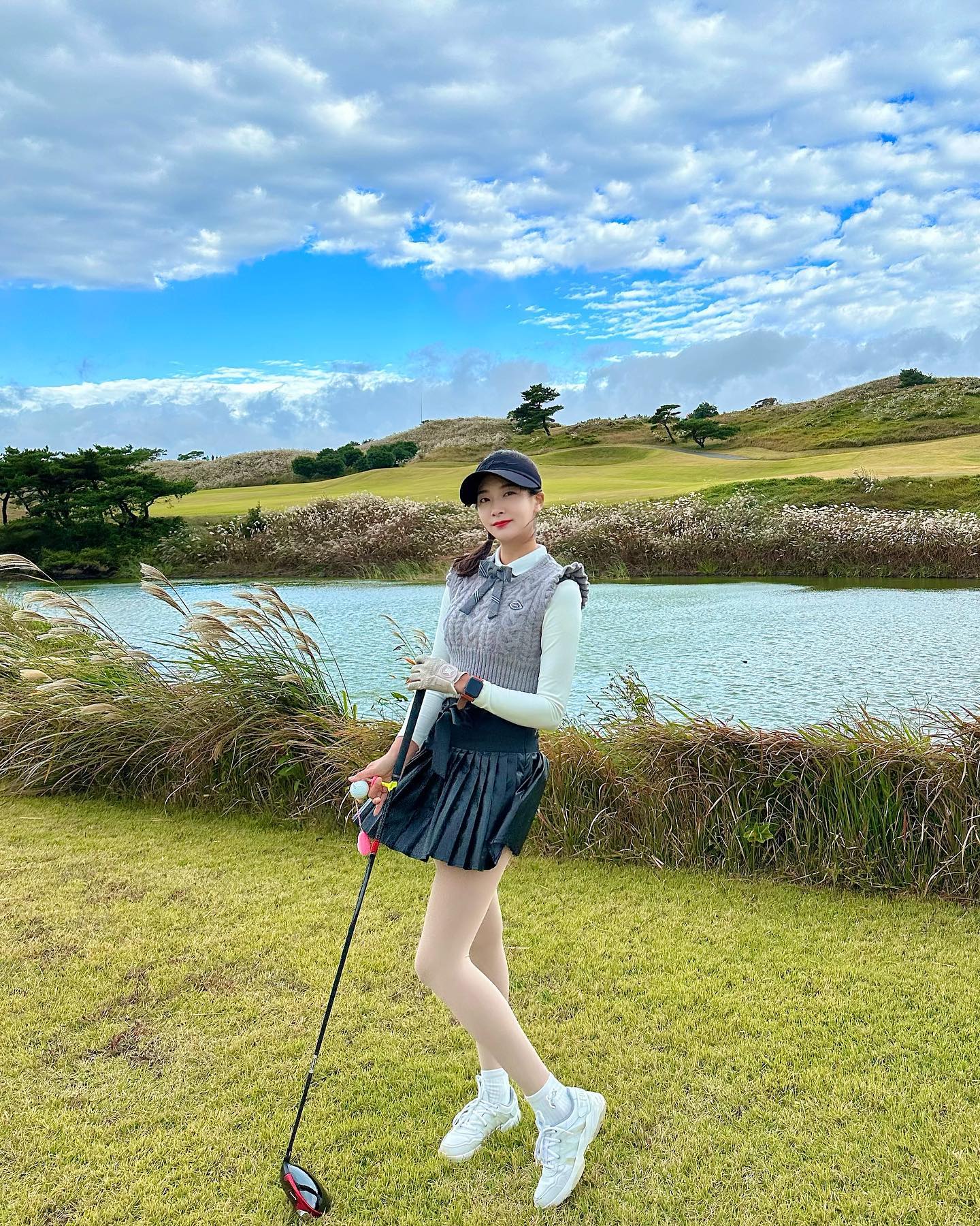 #협찬
이번 롼딩에서 제주 바람 추위를 막아준 
mmsports22 기모스타킹 !!🦵🦵
고리타입이라 양말 신을 수 있어서 좋아요👍
왼전 쫀쫀해서 다리가 얇아보인다구요🦵🦵
진짜 추위에 약한데 덕분에 
다리는 증말 따땃했습니당 ♨️♨️