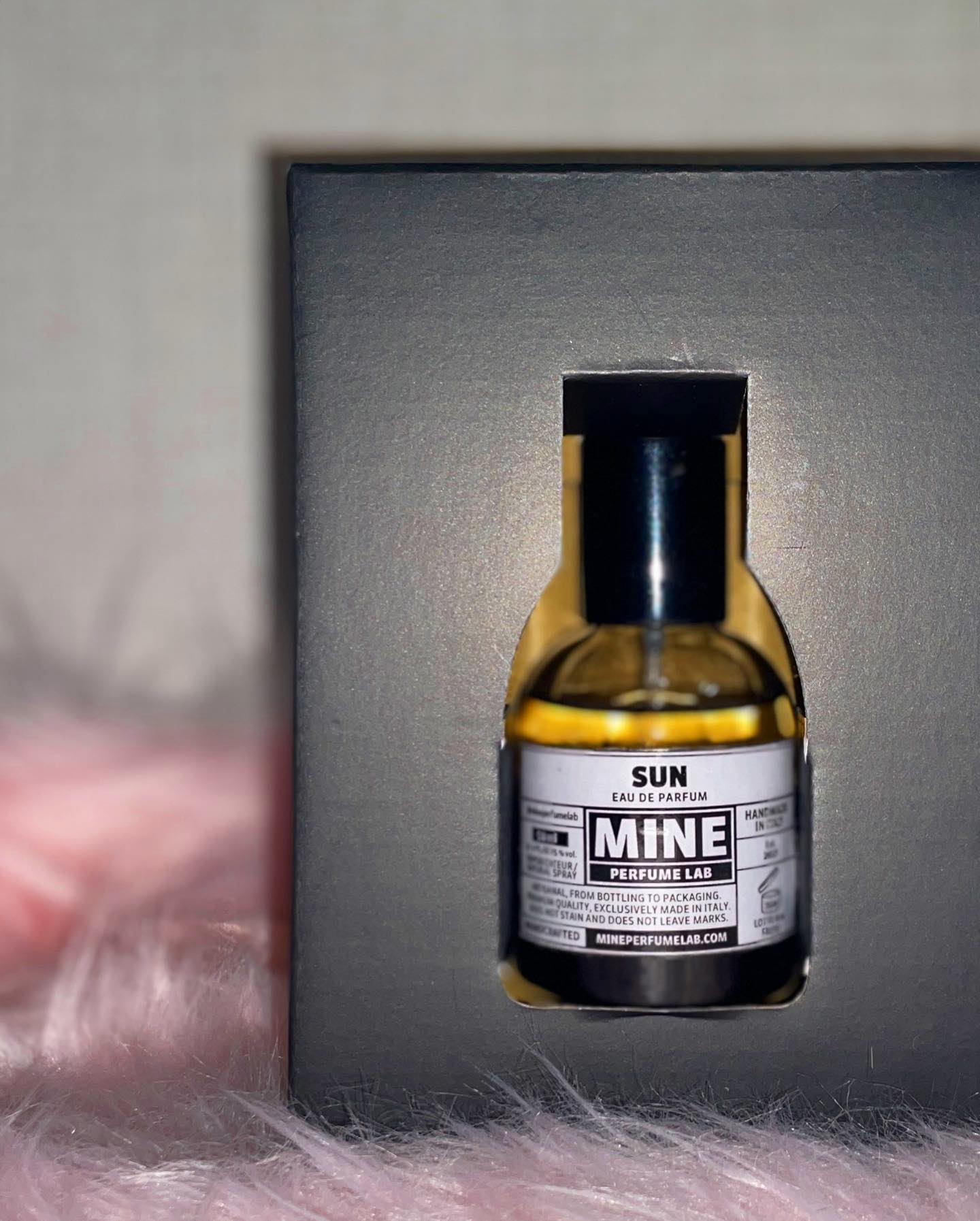 향수 선물 감사합니다 정완오빠 ! 💞
제 원픽은 ☀️SUN☀️

#마인퍼퓸랩 #mineperfumelab
#향수 #향수추천 #여자향수 #여자향수추천 #남자향수 #남자향수추천 #향수선물