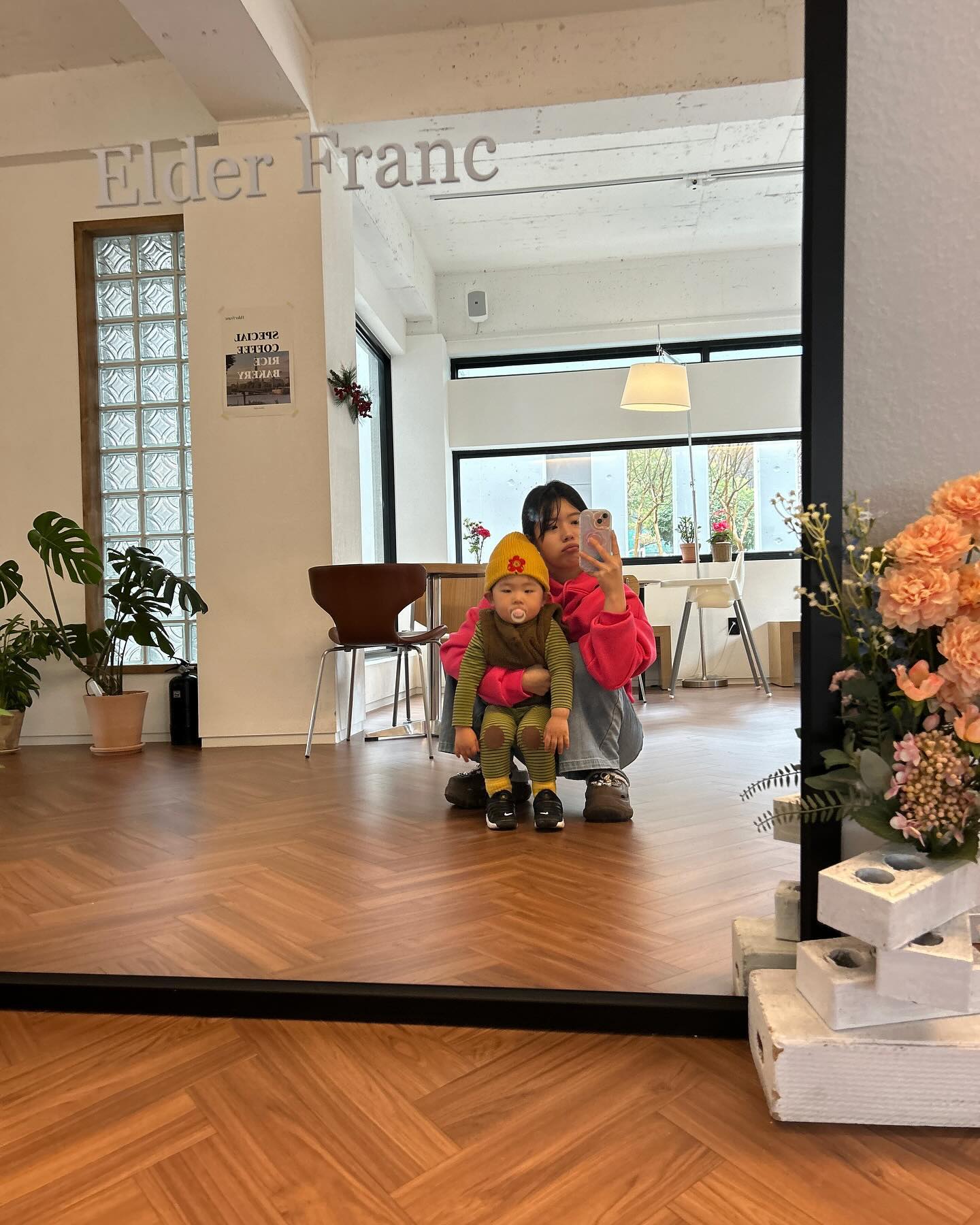 3/5어린이집2일차 우리신이 울지도않고 두시간이나 엄마잘기다려줬엉 친구들하고도 재밌게놀았나보구나 ㅎ 머리에 혹났던데 너무 속상하지만 ㅠ 내일은 다치면안돼 🫶