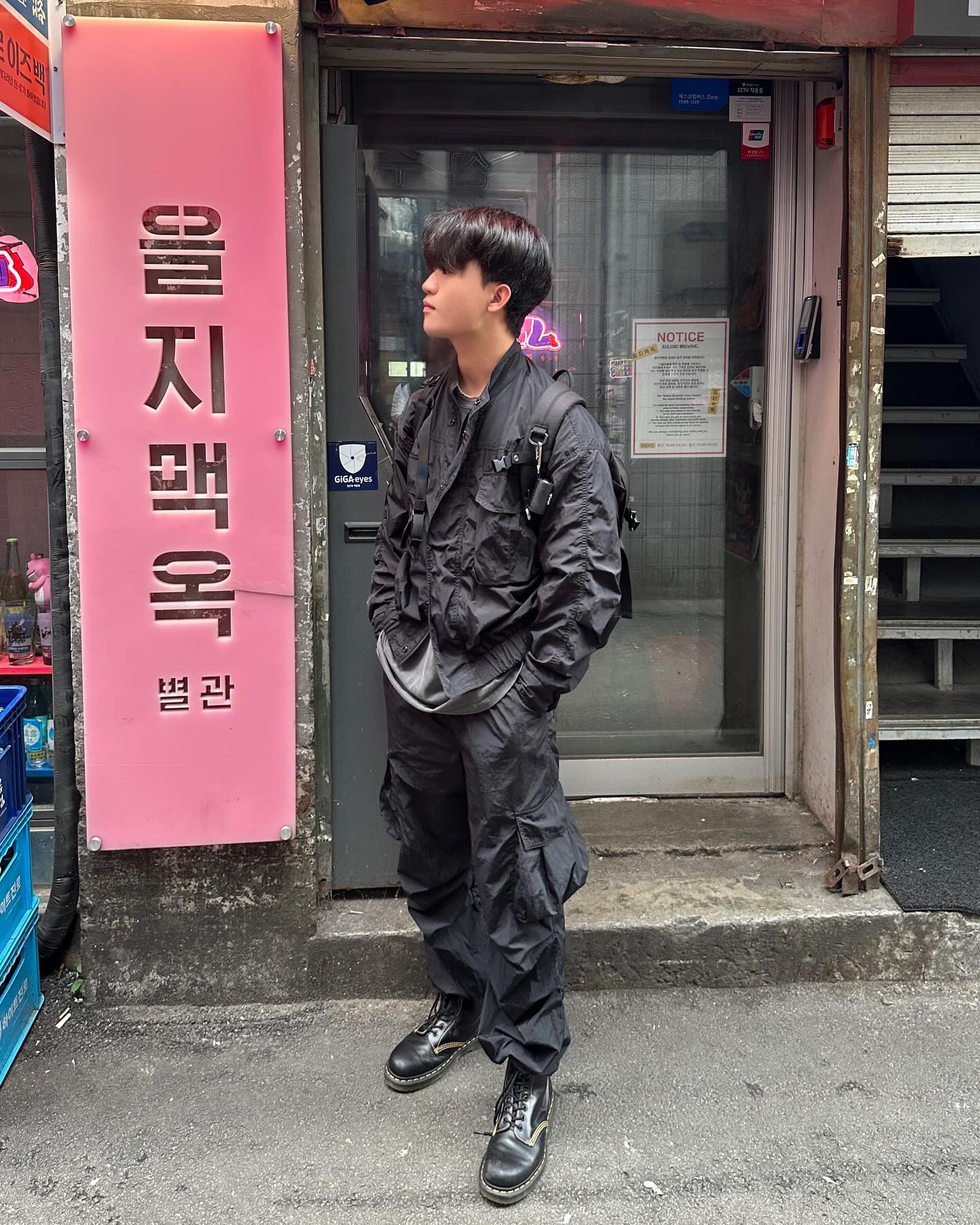 신발에 포인뜨

#을지매옥 #공간갑