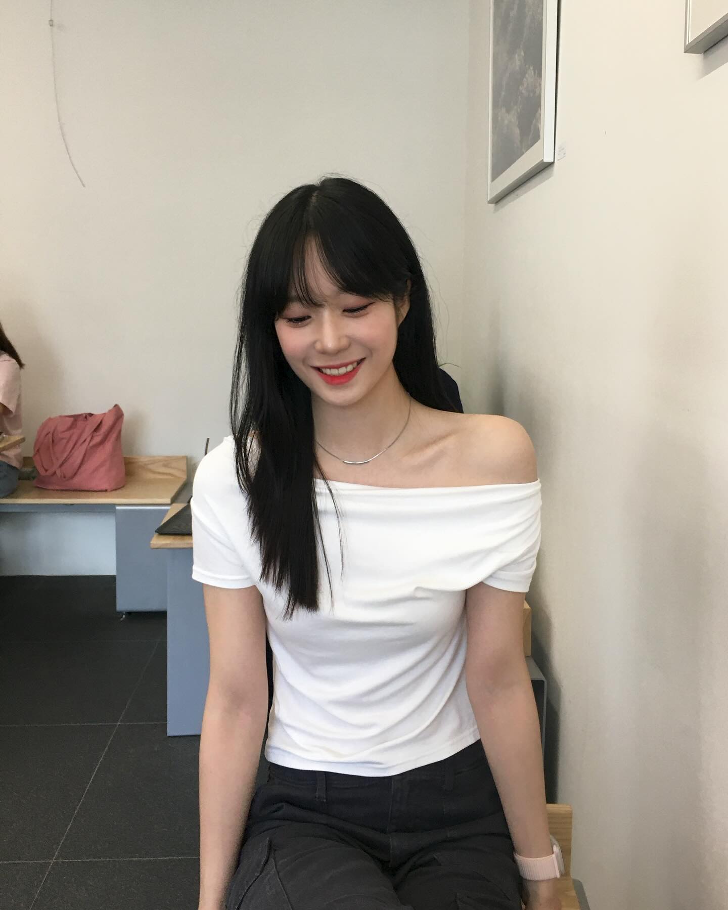 한 달 뒤에 뽀샵하는 저에요