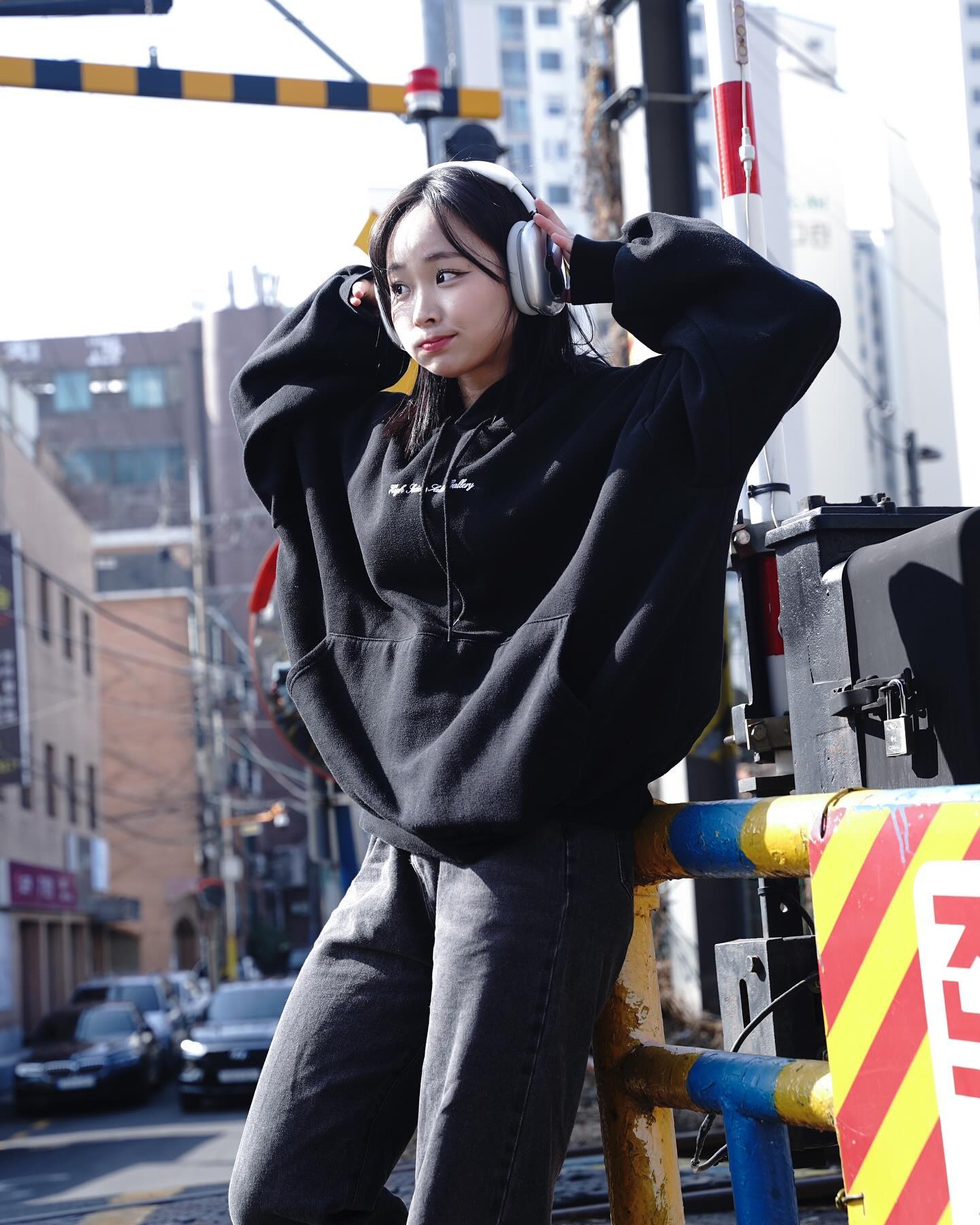 날씨 풀려서 사진 찍기 넘 조아.. 😍
.
.
.
Photo by. p_urple_film