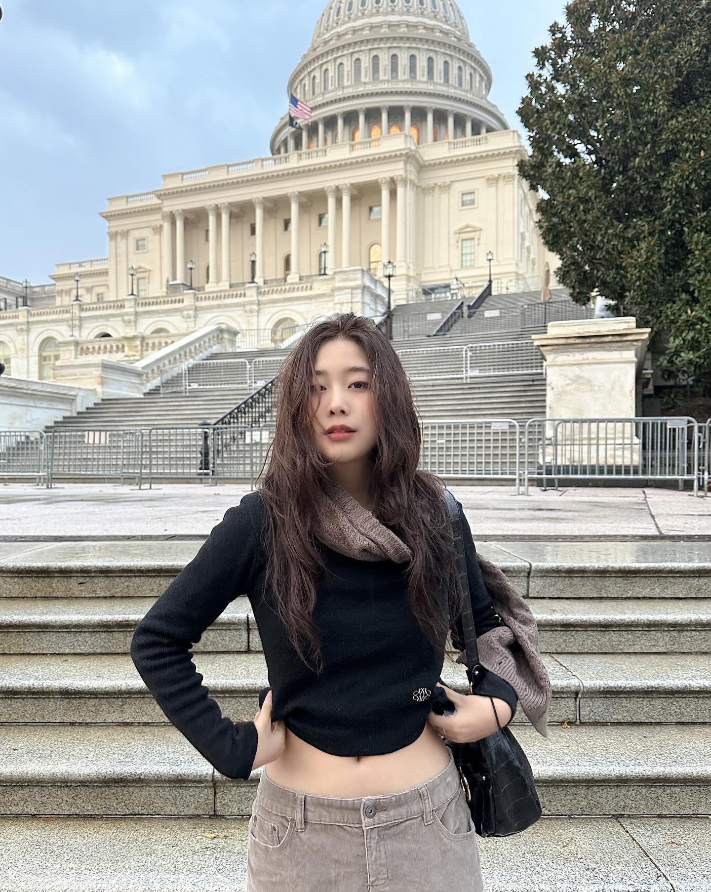 washing tons of DCs (hope u get it)

와싕튼듸씌~

#워싱턴dc #캐피톨 #washingtondc