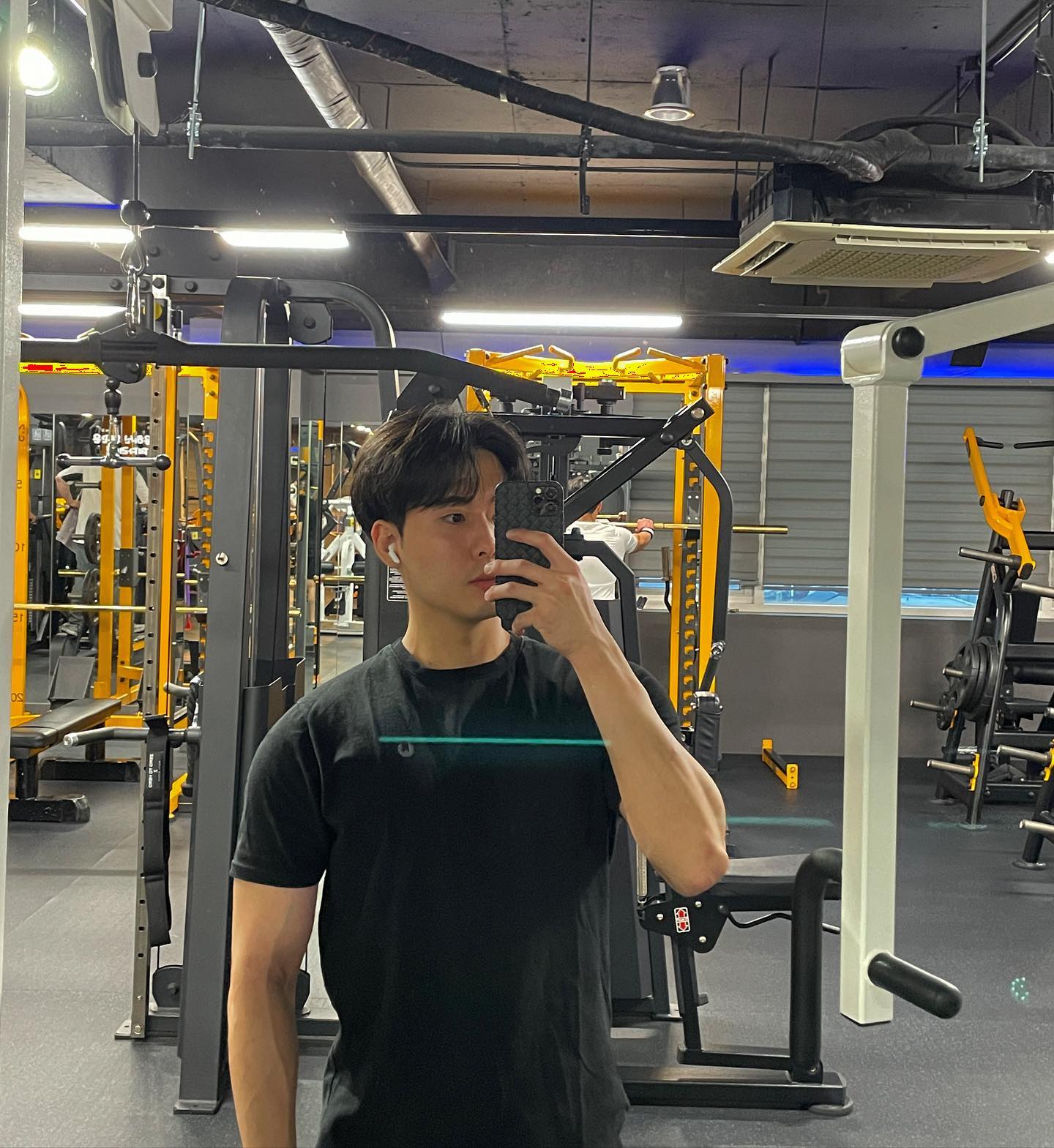 벌써 여름이 두렵다..

가슴 어깨 삼두🔥