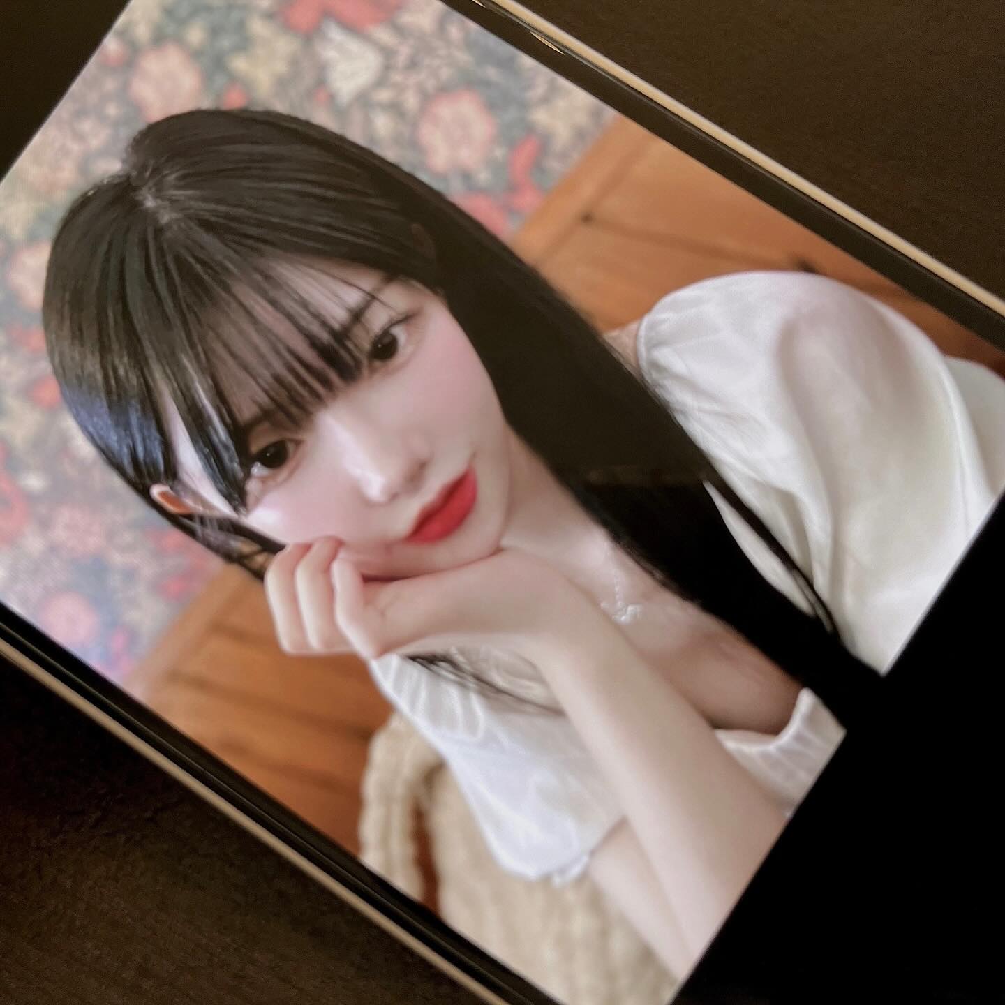 어때? 이미지 변신 성공이야~?🐈‍⬛🖤👅