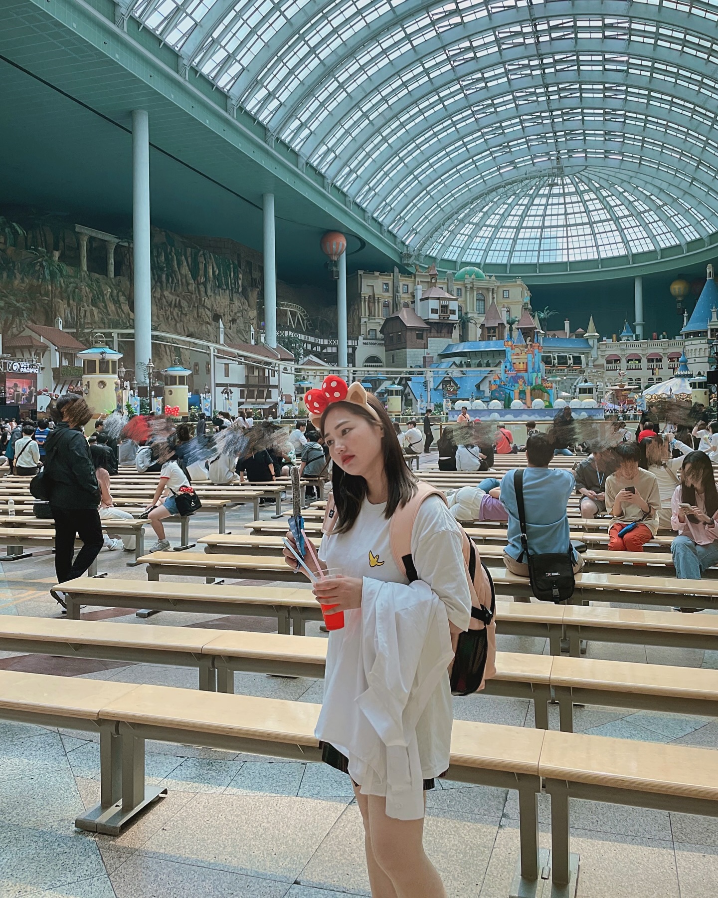 작년 생일
나 놀이공원 쿨타임 많이 돌았는데?
롯데월드는 작년에 갔다왔지만
에버랜드 안간지 너무 오래 됐어!!!!
장마여도 난 가야겠어 에버랜두!!!!!!

#롯데월드!! #에버랜드!! #가즈아아아 #마크곤잘레스