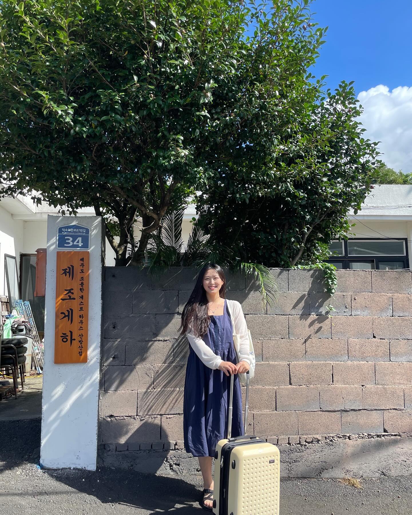 혼자 제주 여행🍊
평화롭디 평화로운 제주🧡
#제주도 #제주여행