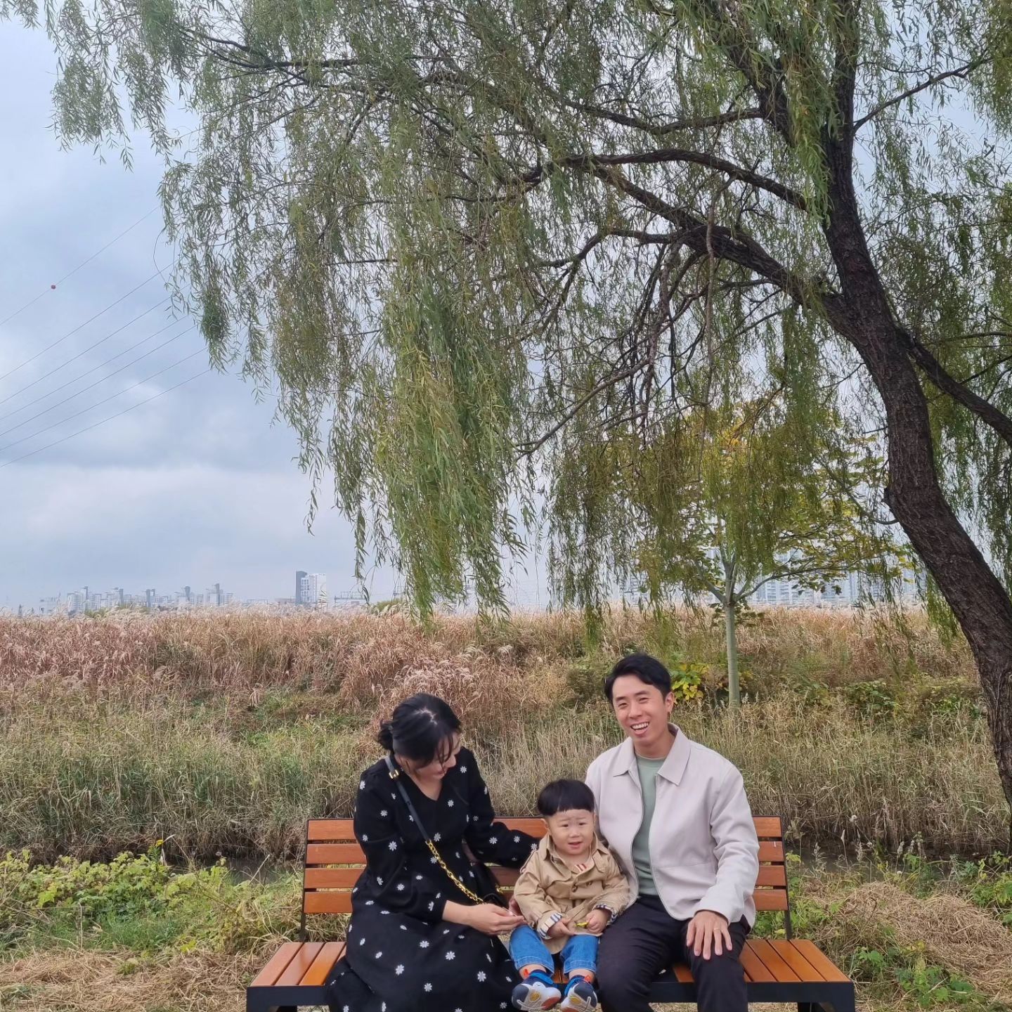 죠네 가을즐기기🍁

트렌치 코트를 입힌 죠를 데리고 가을 즐기기🤎

#울산방송 #ubc #태화강억세나들이 #태화강억세나들이공유이벤트