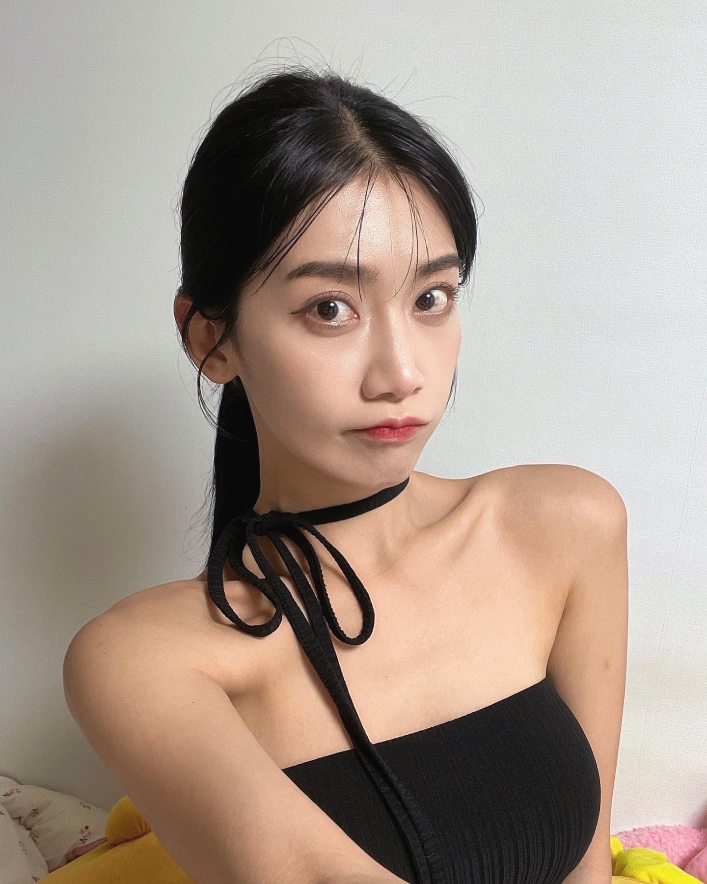 미래미는 
바쁘기전에 미리미리
2025 시즌 준비 중이에여😘

운동하구 피부관리하구!

이번에 엄청 알아보다가 선택한
NeW 스킨 부스터 리들부스터!

리주란 힐러와 비슷한 PN으로 픽🫶🏻

하나도 안아픈데 효과가 좋다구!!!!???

주사시술이 아닌 시카리들로
시술 내내 하나도 안아프고 멍도 안들고
매끈매끈 광나서 대만족중이라 
자랑하려구 올려바용 ><💓

나 피부관리 리들부스터 PN으로 정착해땅❤️‍🔥

#강남스킨부스터 #신논현쁨클리닉 #신논현스킨부스터 #신논현피부과 #리들부스터 #피부관리