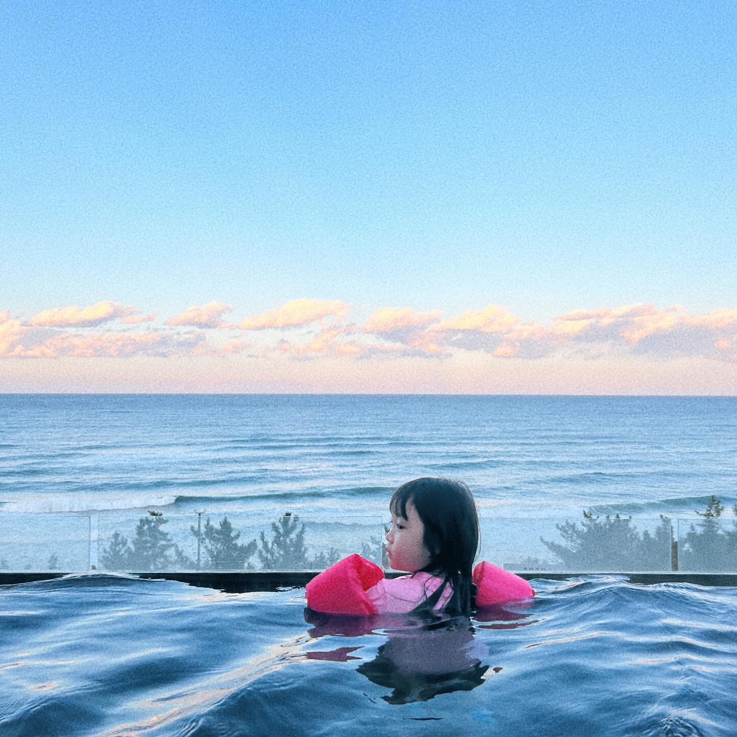 ꕤ 
떨어져있으니 사이가 더 좋아진듯한 이자매🤍

#자매 #자매스타그램
