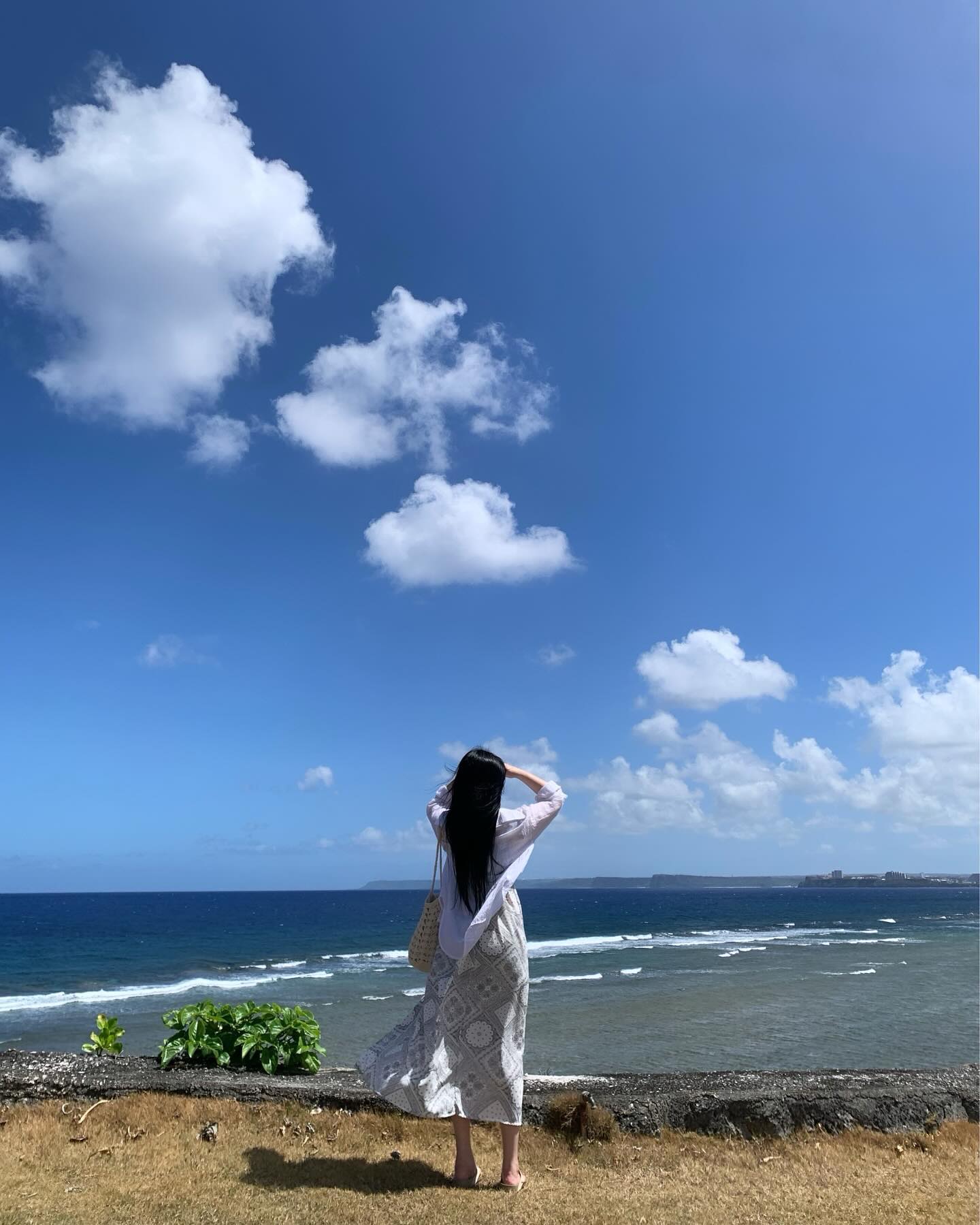 바람싸대기를 맞으며 🌊😇
.
.
.
.
#괌 #괌여행🌴 #괌여행중🌴 #햇빛쨍쨍😎 #익어가는중🌞☀️🔥♨️