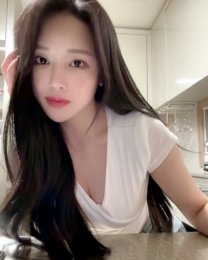 하쿠나 라이브 함께해요😚
.
.
.
.
#하쿠나 #하쿠나라이브 #라이브방송 #라방 #광고