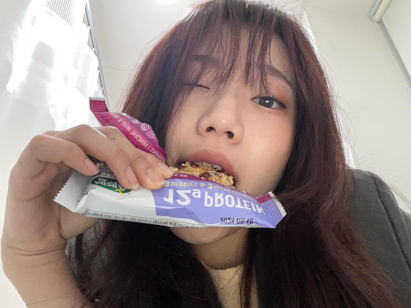 셀렉스 단백질바도 맛있음 ㅜㅜ

-
-
#셀렉스 #셀렉스프로틴 #셀렉스단백질 #셀렉스단백질바