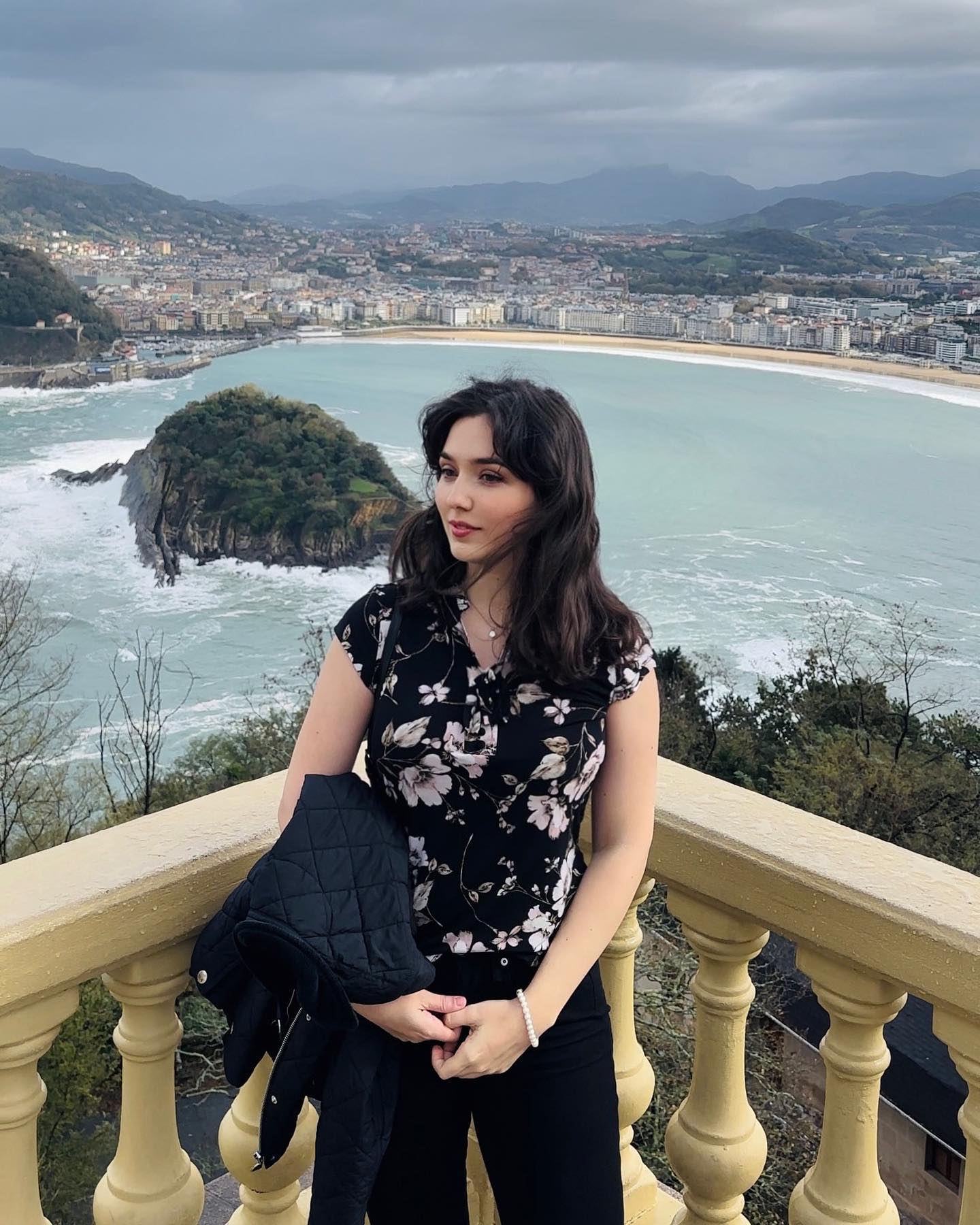 No hay nada más bello que un día lluvioso en San Sebastián, la ciudad que me vio nacer y llevo siempre en mi corazón ❤️🥰