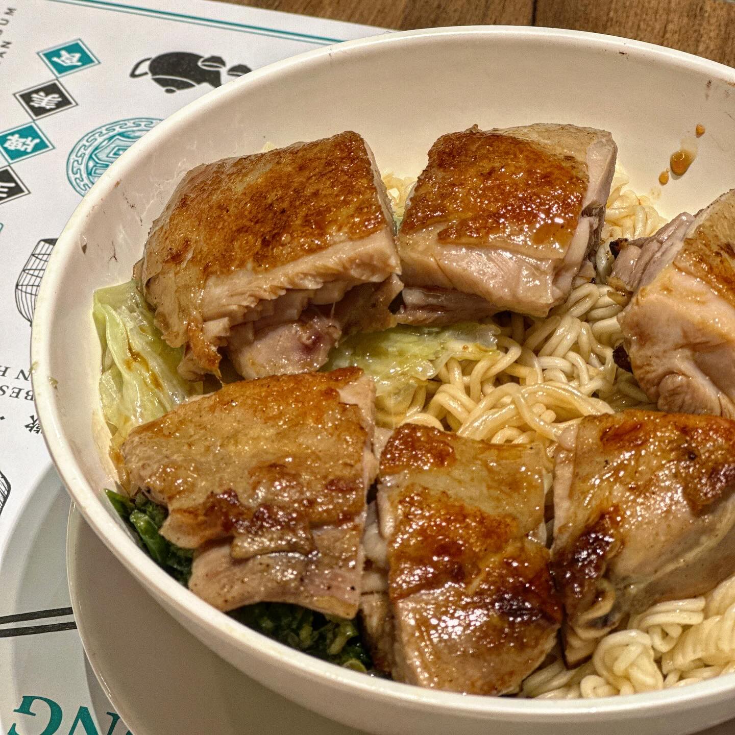 대만 1일차 먹방
#딤딤섬타이페이 #까오지
존맛탱(이지만 김치찌개 생각나)

실패한건 소금레몬사이다뿐😂
#프로폭식러임다