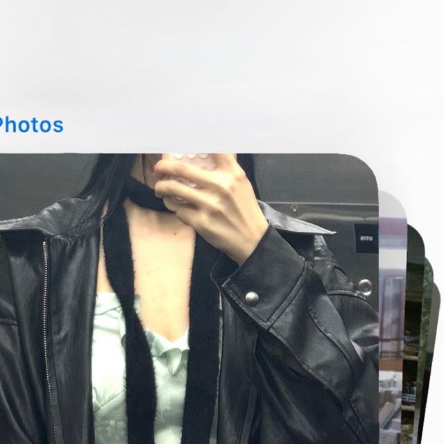  지연 on Instagram: "#제품제공 @eql_store @siyazu_official
요즘 교복처럼 입고다닌 시아쥬 LEATHER BOMBER JACKET 🤍 비건 레더라 더 좋고 여유있는 핏감에 어깨 부분의 액션 플리츠로 더더욱 편안한 .ᐟ.ᐟ 가벼워서 자꾸 손이 가고 베이직한 디자인이라 어디에 걸치더라도 다 예쁘다구요 ˛ε♡з¸
#EQL #인사이더크루 #데일리룩 #시아쥬 #SIYAZU #OOTD"