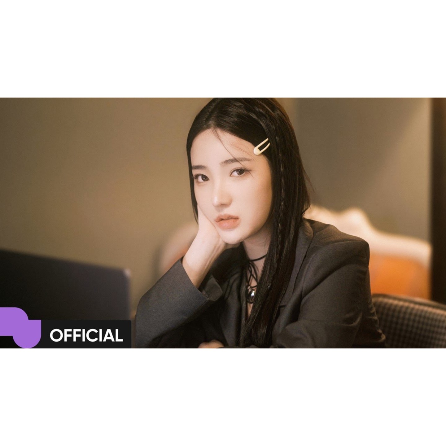 [𝐆𝐨𝐨𝐝 𝐓𝐢𝐦𝐞]
𝟐𝟎𝟐𝟑.𝟏𝟏.𝟏𝟔.𝟏𝟐𝐏𝐌(𝐊𝐒𝐓)
⠀
🎤 저에게 NO.1 아티스트인 미래님의
M/V 디렉팅 및 촬영 편집과
앨범 아트를 작업했습니다 ✦
⠀
작년에 라이브클립 작업하고
너무 좋았던 기억이 새록새록...
그리고 미모가 미쳐돌아버렸음..
찍는 내내 아주 엄마 미소로 ... 활짝 😌
그녀의 첫 공식 M/V 모두 같이 감상해주세요 🖥️
⠀
영상은 각종 음악 스트리밍 사이트와 공식 유튜브에서 시청하실 수 있습니다 !
⠀
Produced by RYUKIE
Lyrics by 미래
Composed by RYUKIE, 미래
Arranged by RYUKIE
MIDI Programming by RYUKIE
Mixed by RYUKIE
Mastered by RYUKIE
Artwork & Design 이정빈 jjunglion_lee
M/V Director 이정빈 jjunglion_lee
⠀
⠀
📸 Film & Edit by jjunglion_lee