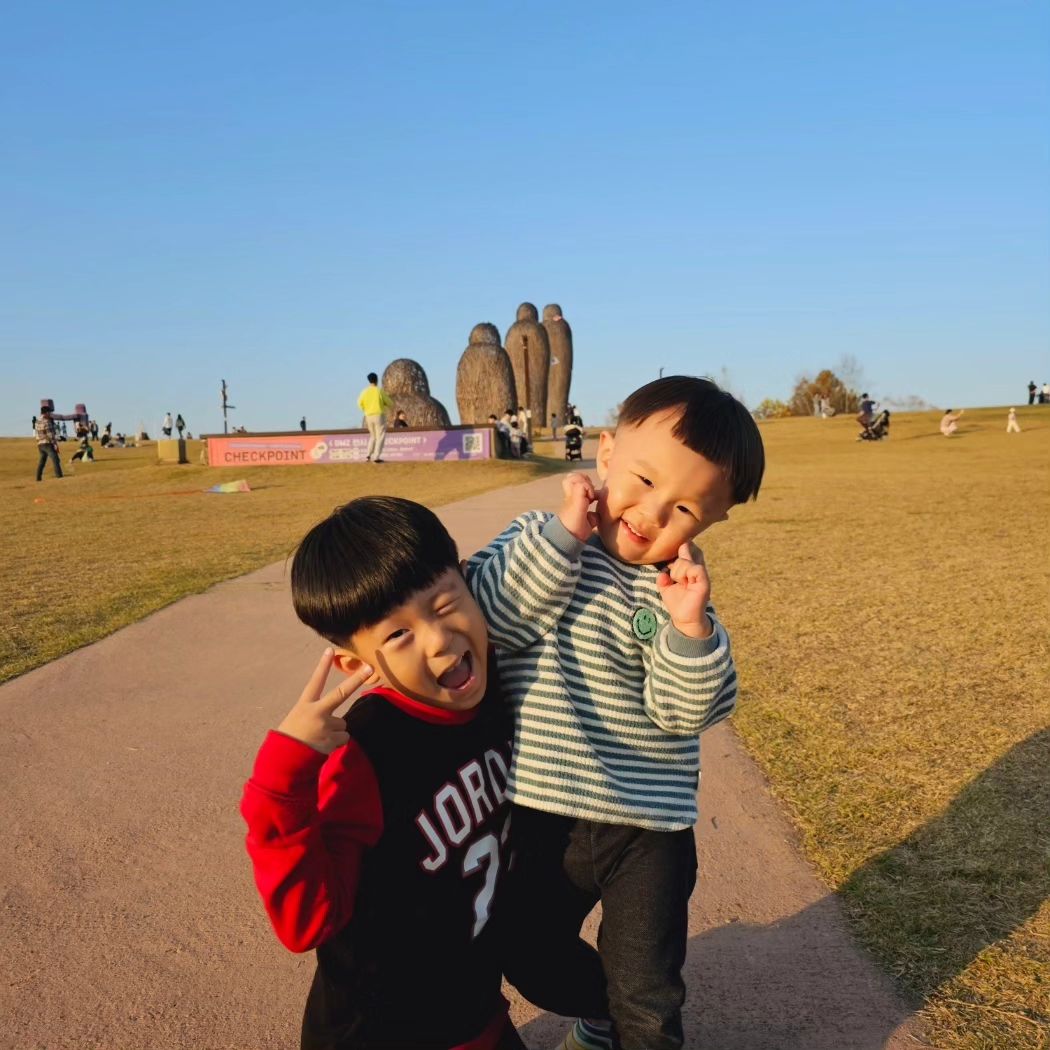 주말
#형제우애👬 #형제사진 
#형제는오늘도평화롭다 #형제일상 
#나름아들둘도괜찮아^^