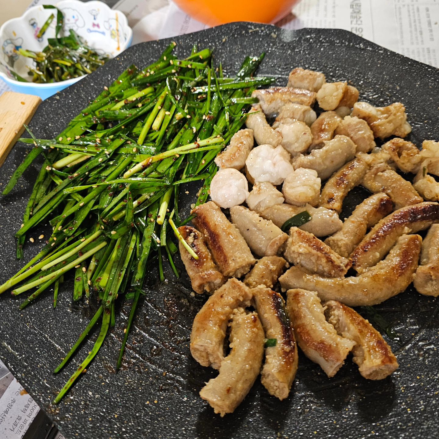 토요일만찬♡
오전일만하고 비가 하루종일와서 집에서
푹쉬는날~맛있는거먹고 힘내는날
.
.
#토요일만찬
#휴무
#쉬는날
#일상