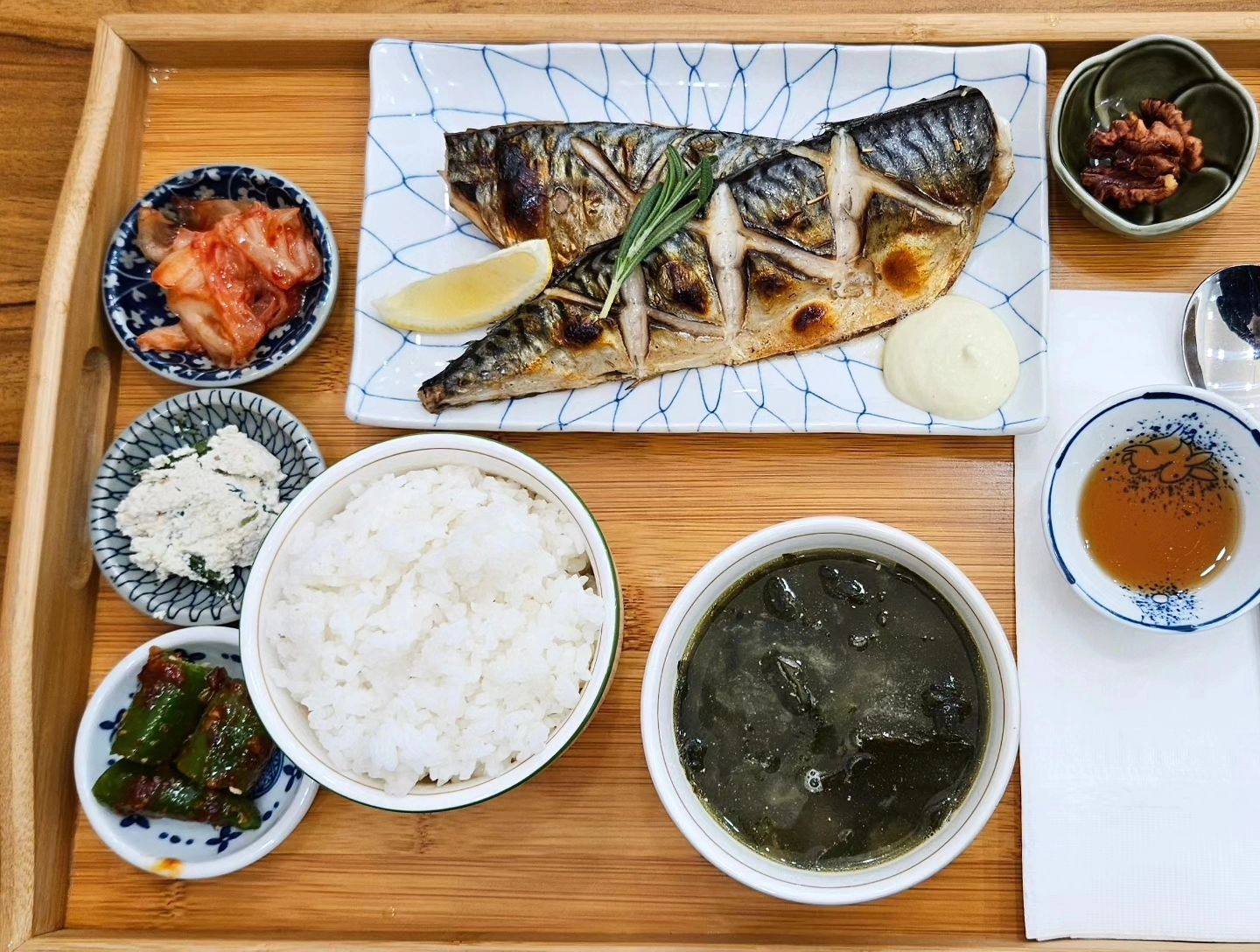 🍚 

건강밥상 💪 
⠀
⠀⠀
⠀⠀
⠀⠀
⠀
#숲속식탁 #광교맛집 #상현역맛집 #고등어구이 #산채비빔밥 #광교우미뉴브