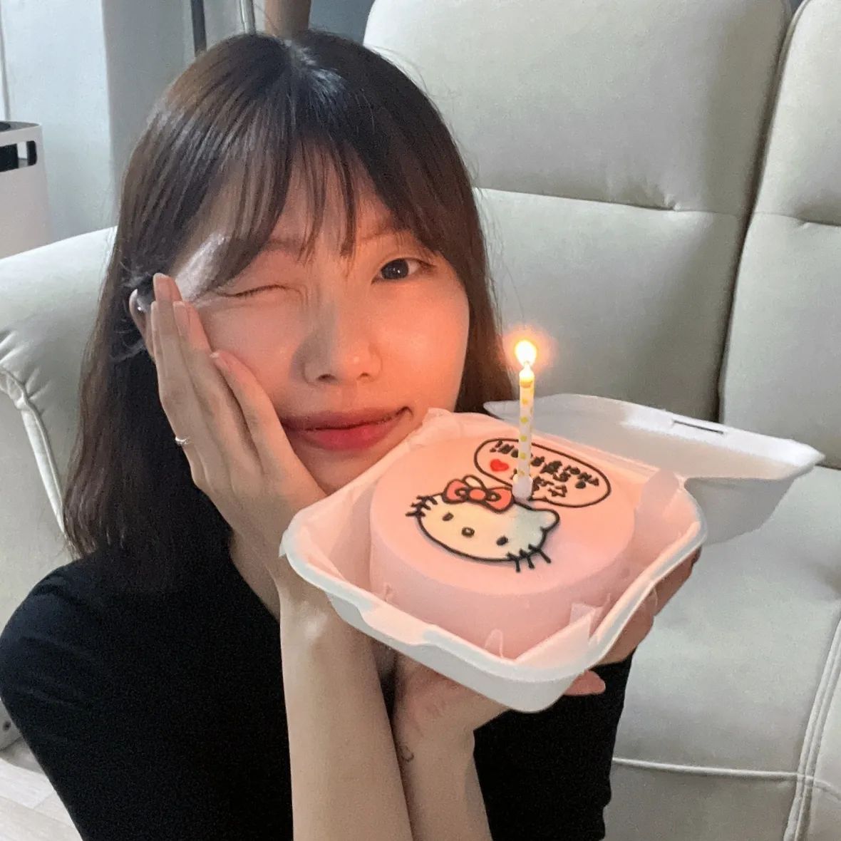2023.09.20 
미리하는 H.B.D 🎂 🥳 
케이크와 미역국 감사합니당 💕
