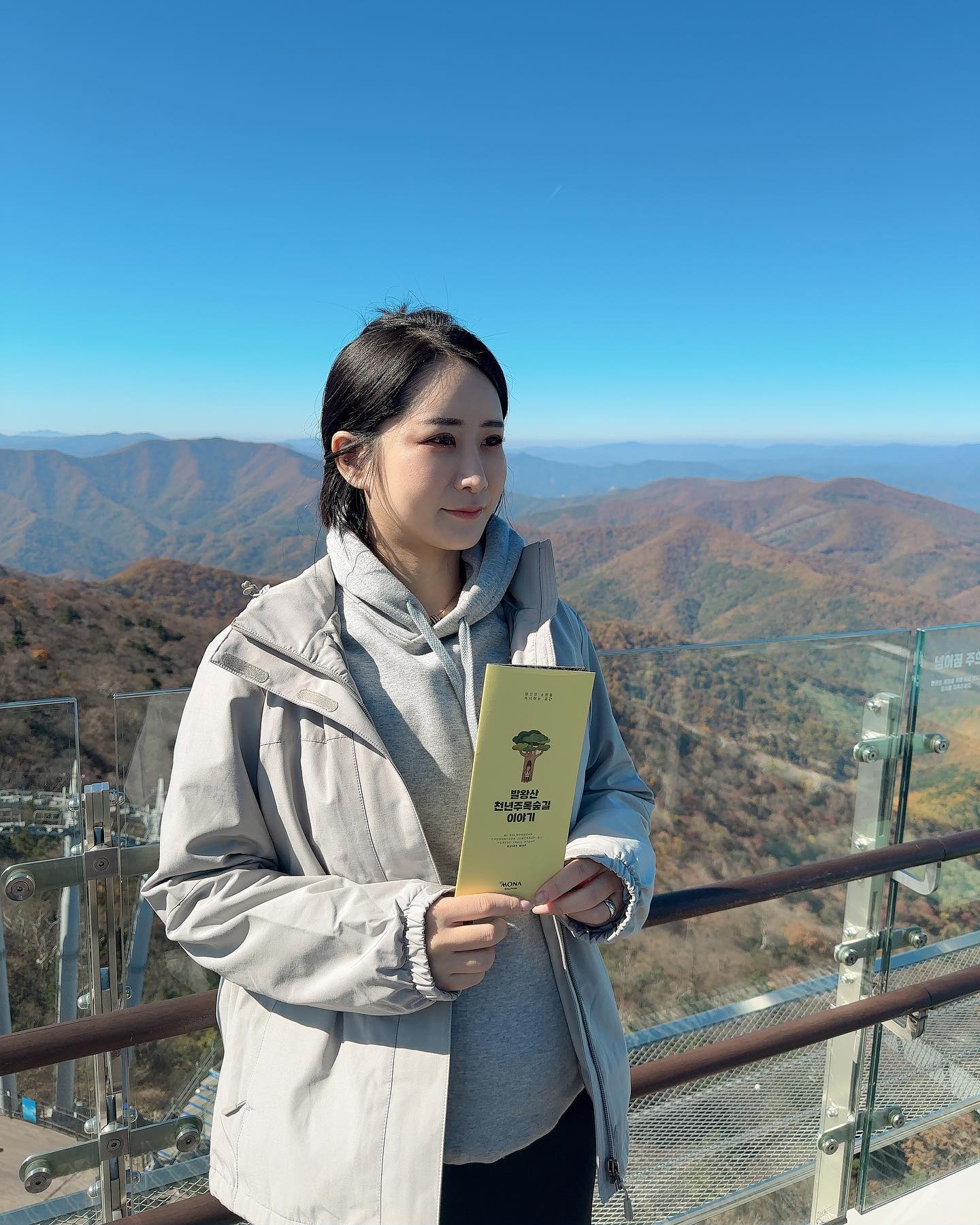 #용평리조트 #모나용평 #발왕산 #용평  #가을산 #가을단풍여행 #맑은하늘 #케이블카🚠 운치 즐기고 #애니포레 #알파카까지 🥳 너무귀여웡